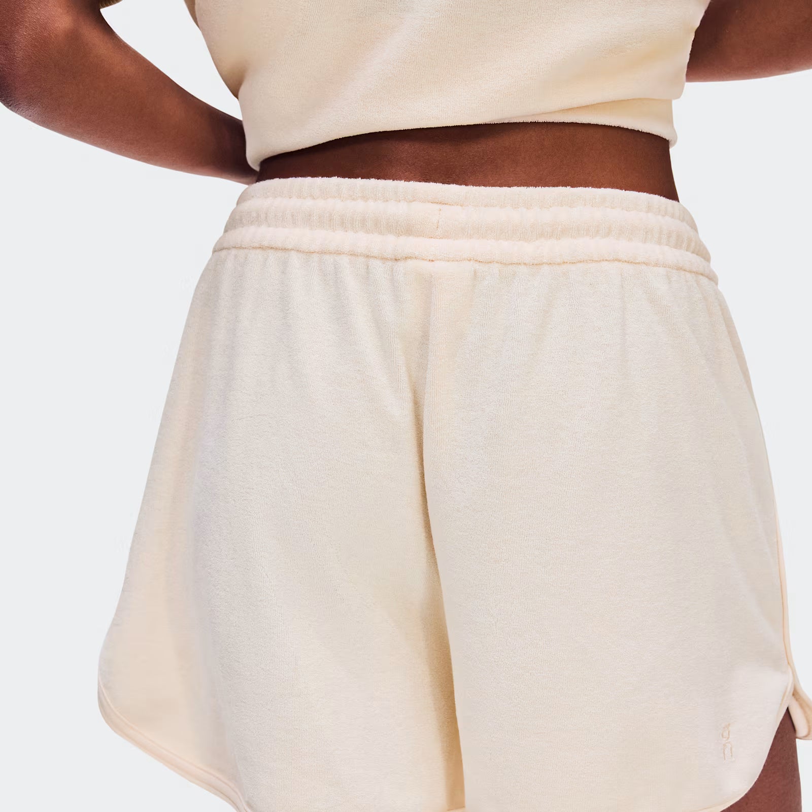 On Courtside Shorts Terry Chantilly (Women'S)