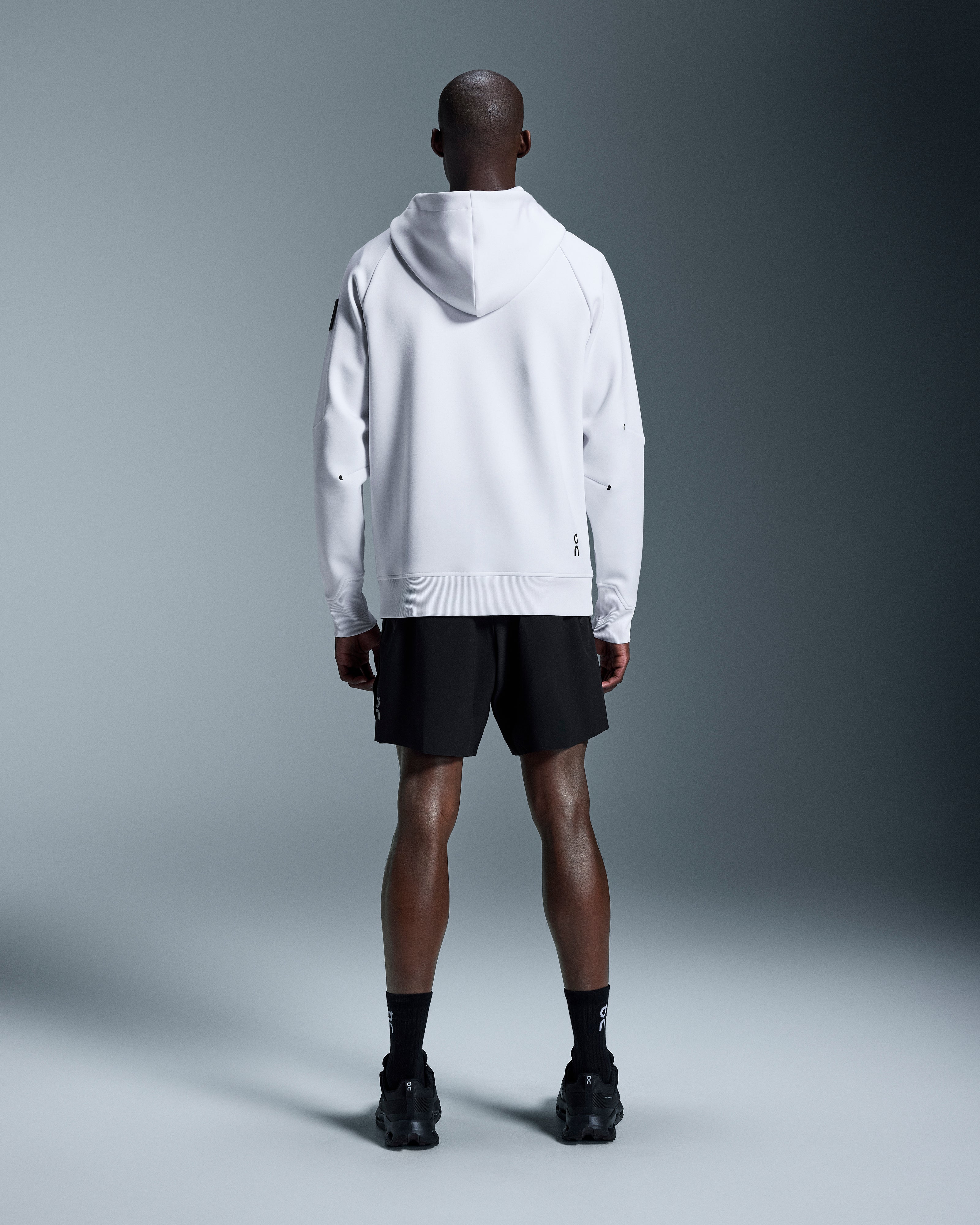 On 7" Core Shorts Black