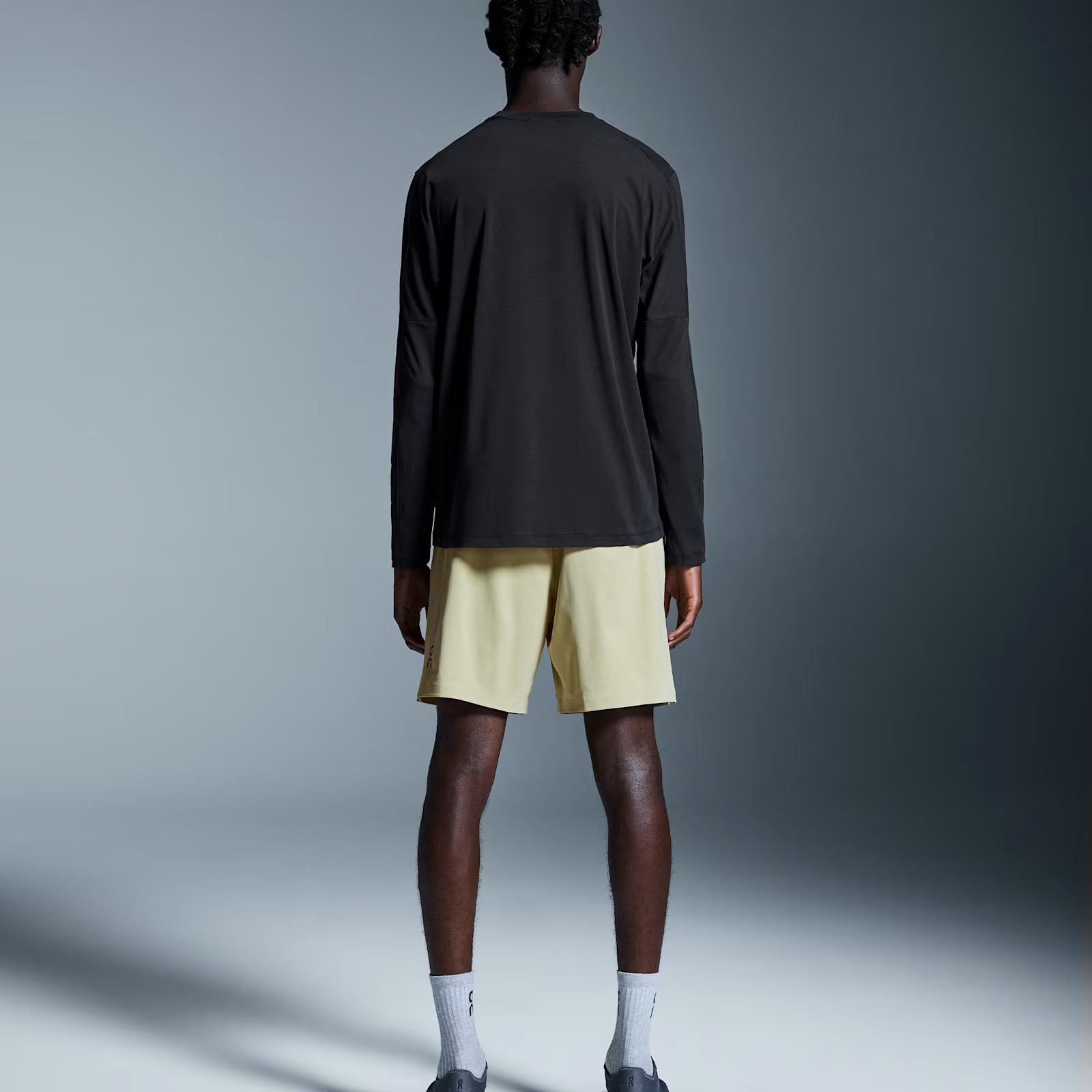 On Focus Long-T Black