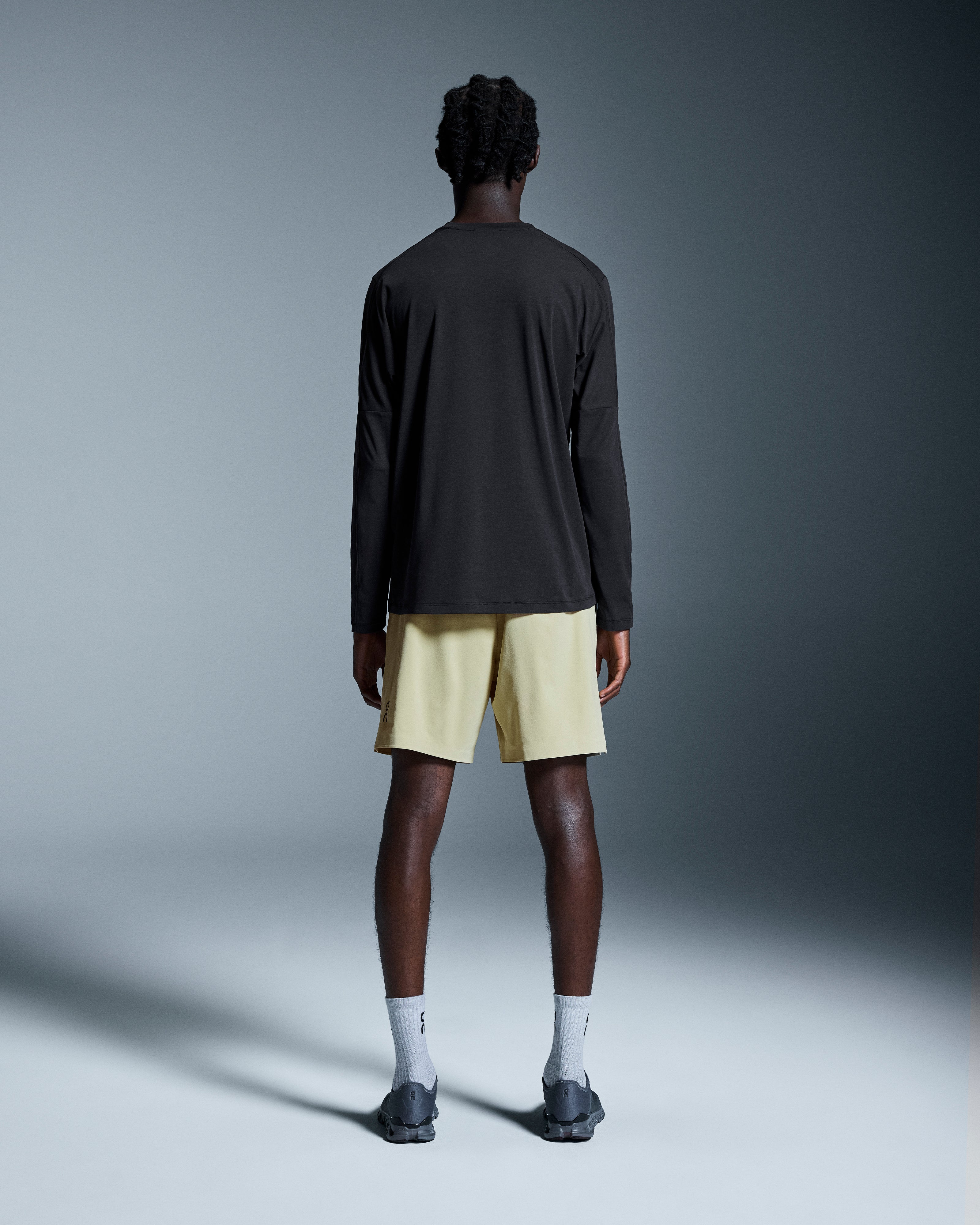 On Focus Long-T Black