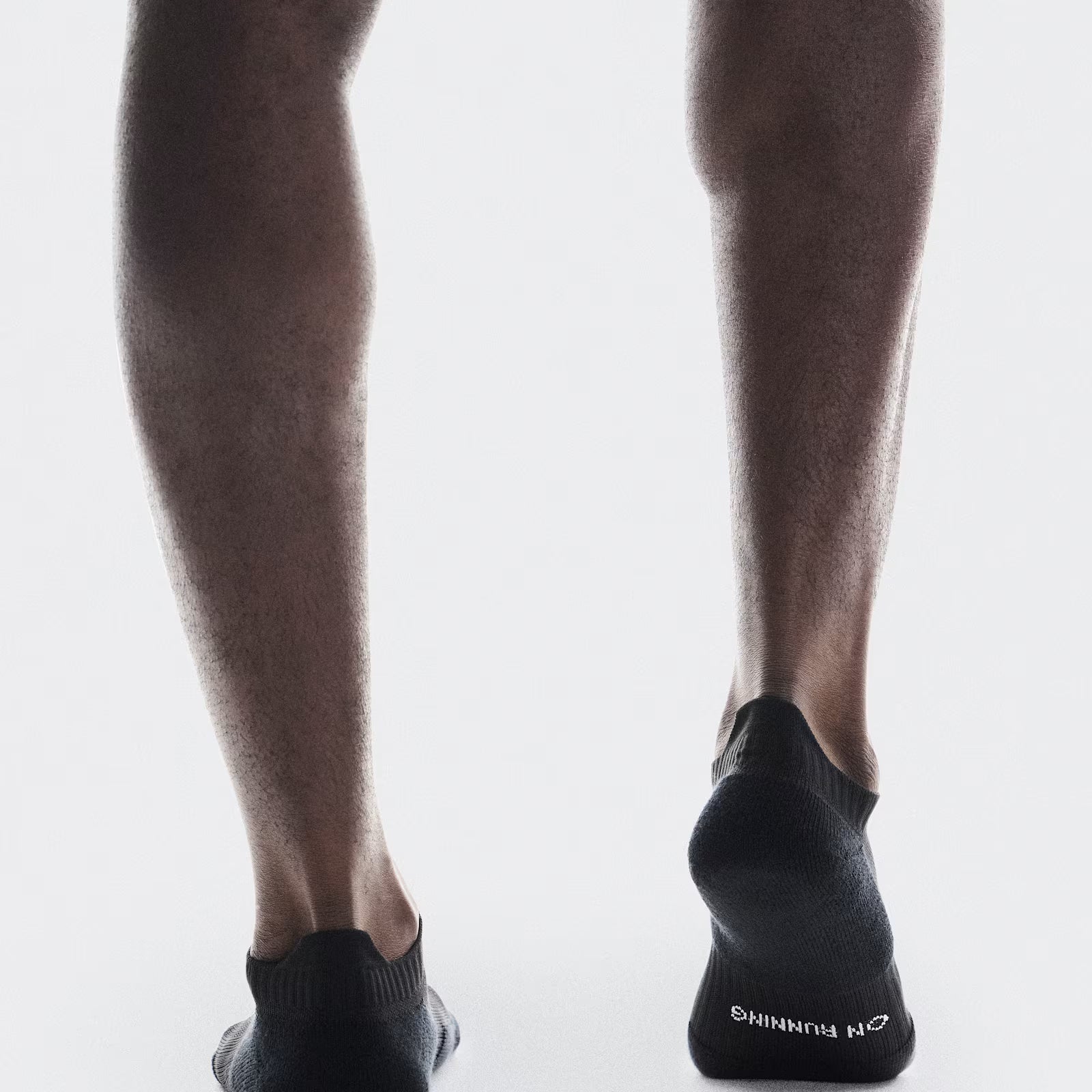 On Core Run Sock Low 2P Black