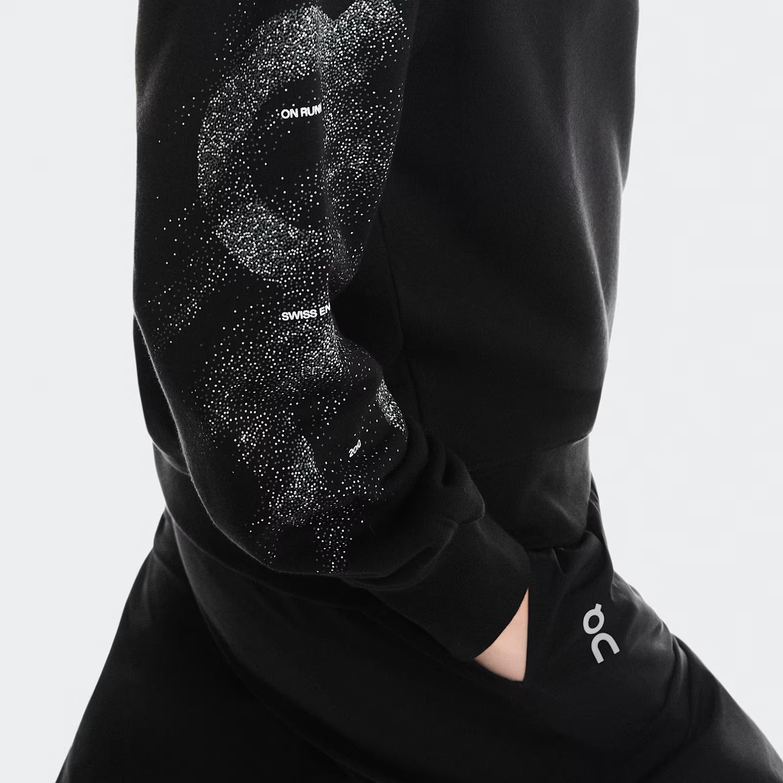 On Club Crew Graphic Black | Olive (Women'S)
