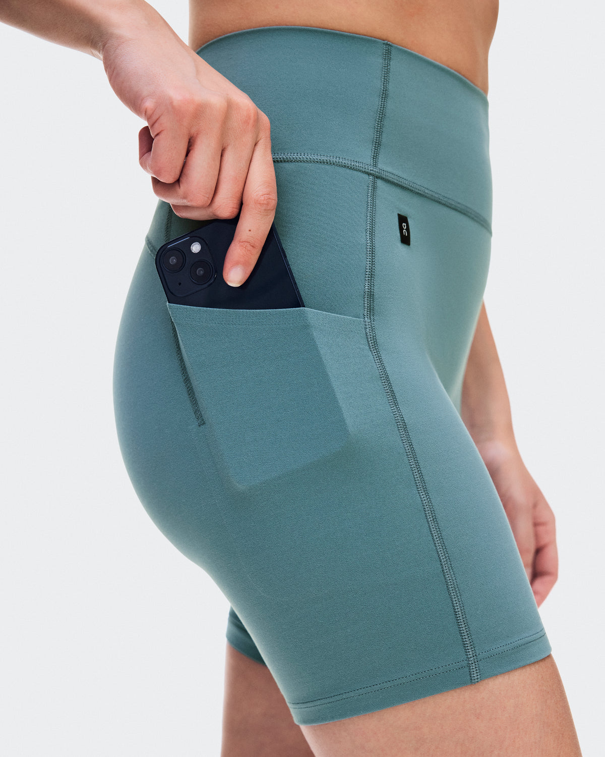 On Studio Leggings Short 6" Agave (Women'S)