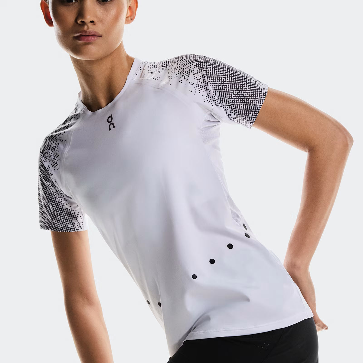 On Ultra-T White | Iron (Women'S)