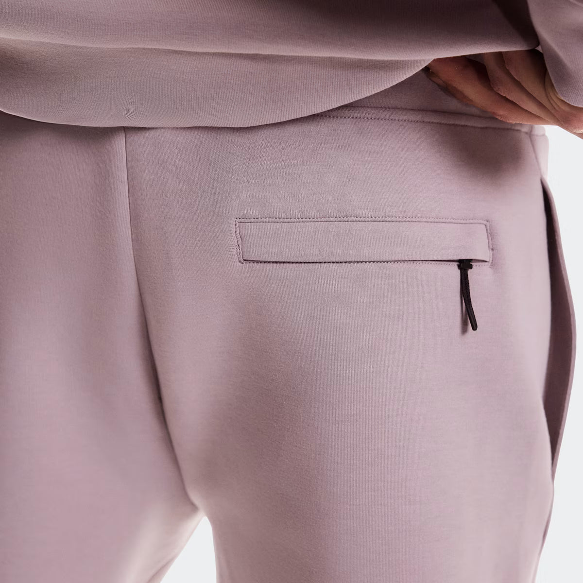 On Focus Tech Sweatpants Heron