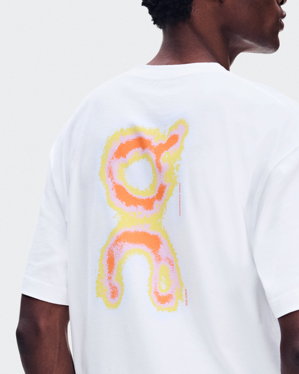 On Club-T Glow White