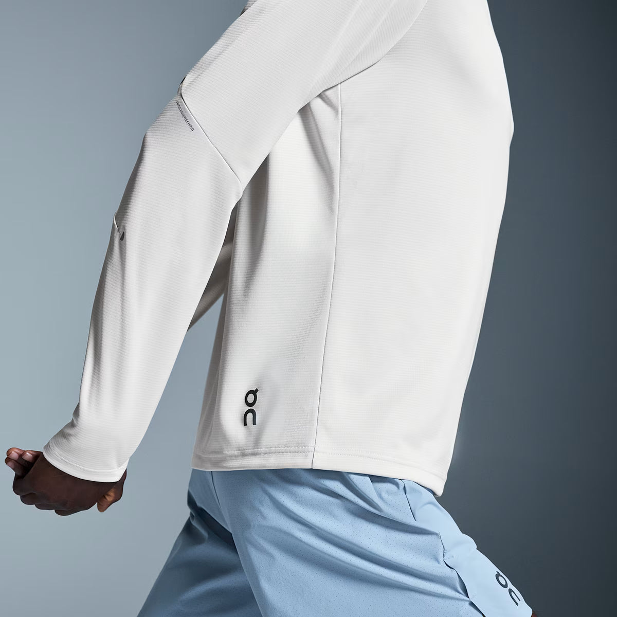 On 5" Performance Shorts Chambray