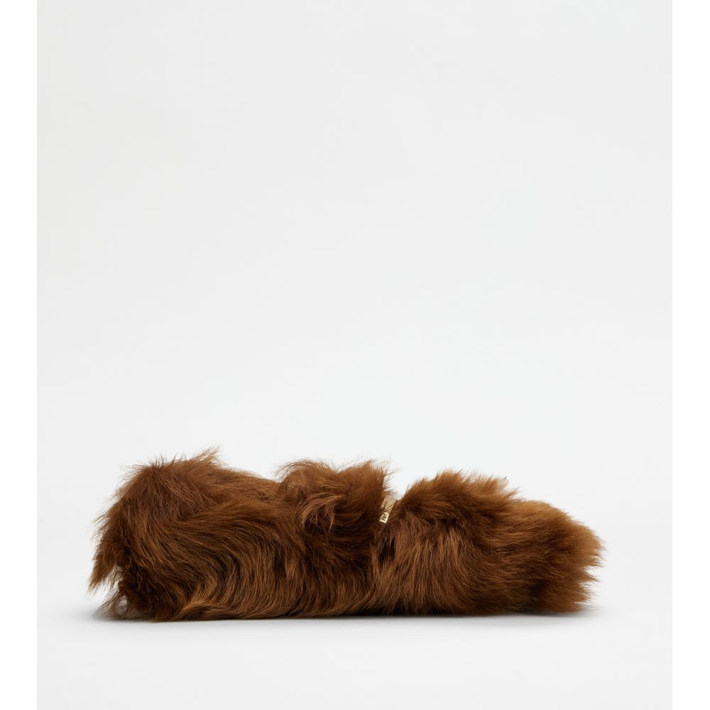 Tods Gommino Driving Shoes In Fur Brown Womens