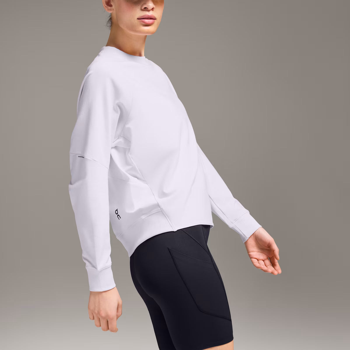 On Movement Crew White (Women'S)
