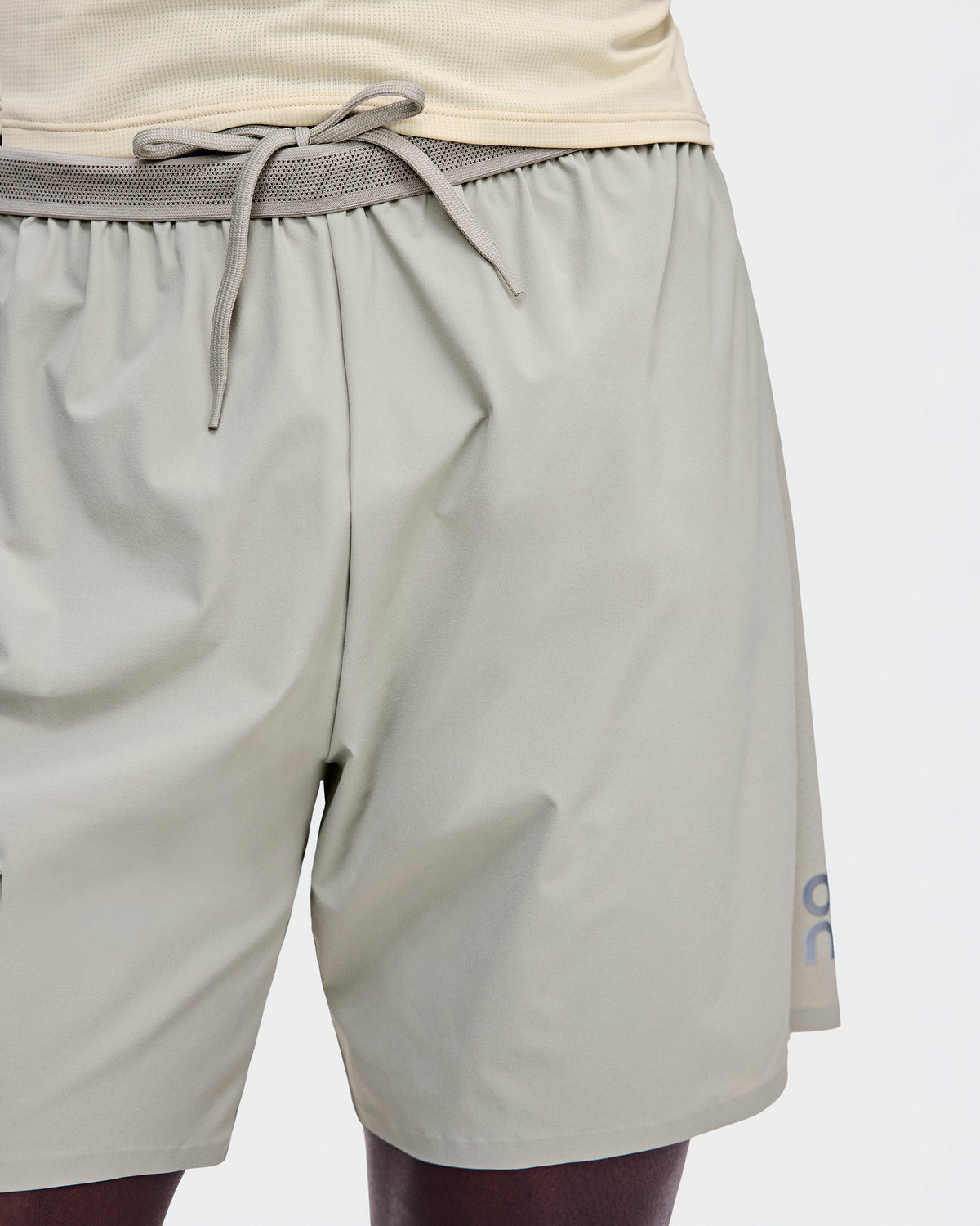 On 7" Performance Shorts Brume