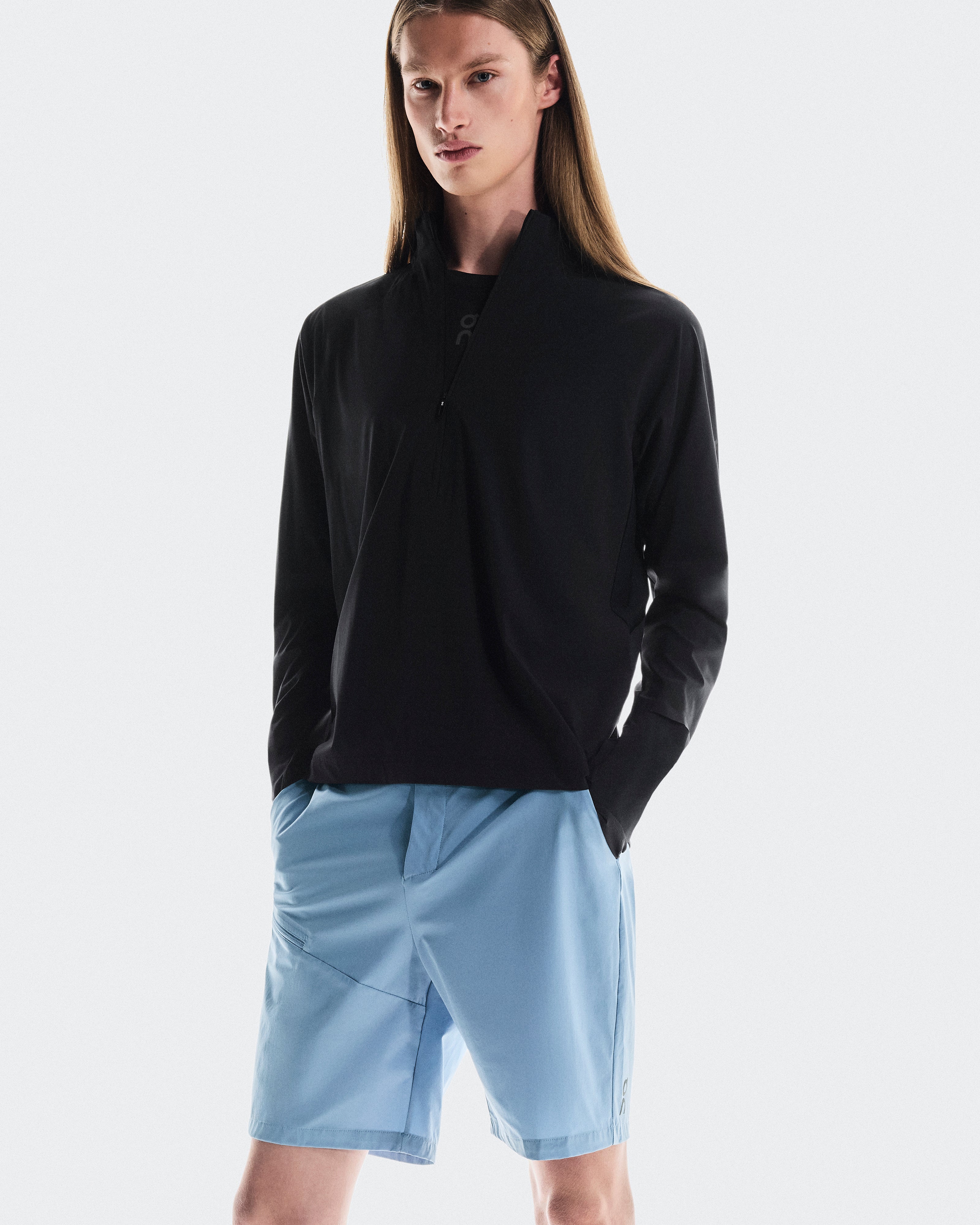 On Trek Short Chambray