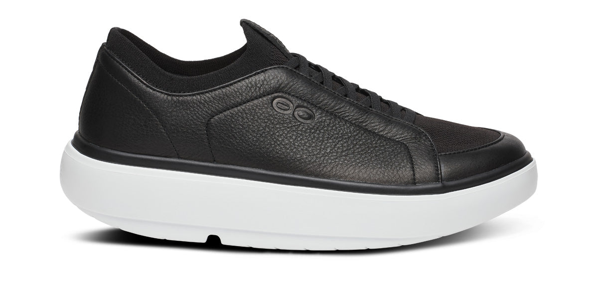 Oofos Men's Slip-On Leather Shoe White & Black