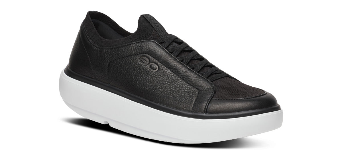 Oofos Men's Slip-On Leather Shoe White & Black