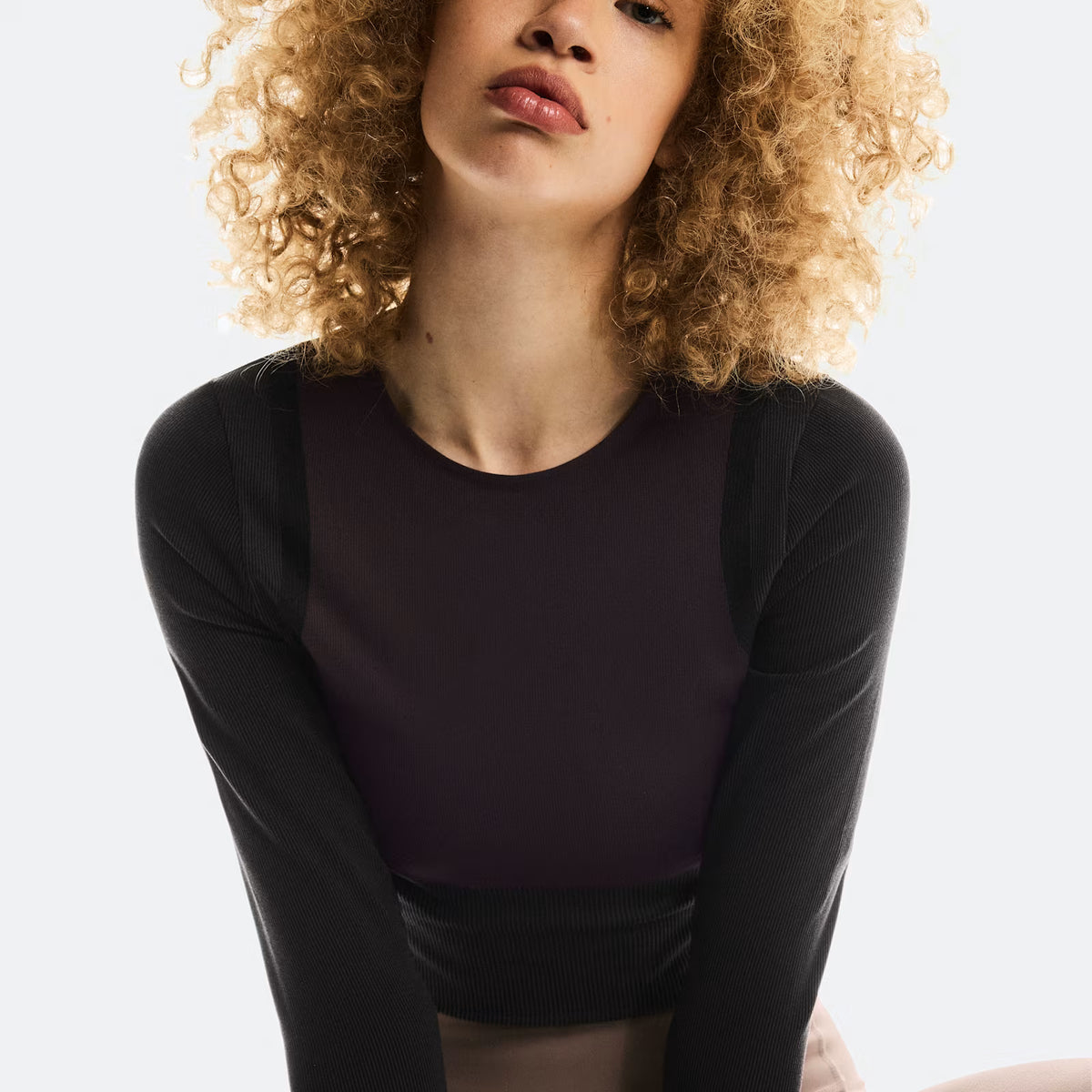 On Studio Knit Long-T Crop Pebble | Black (Women'S)