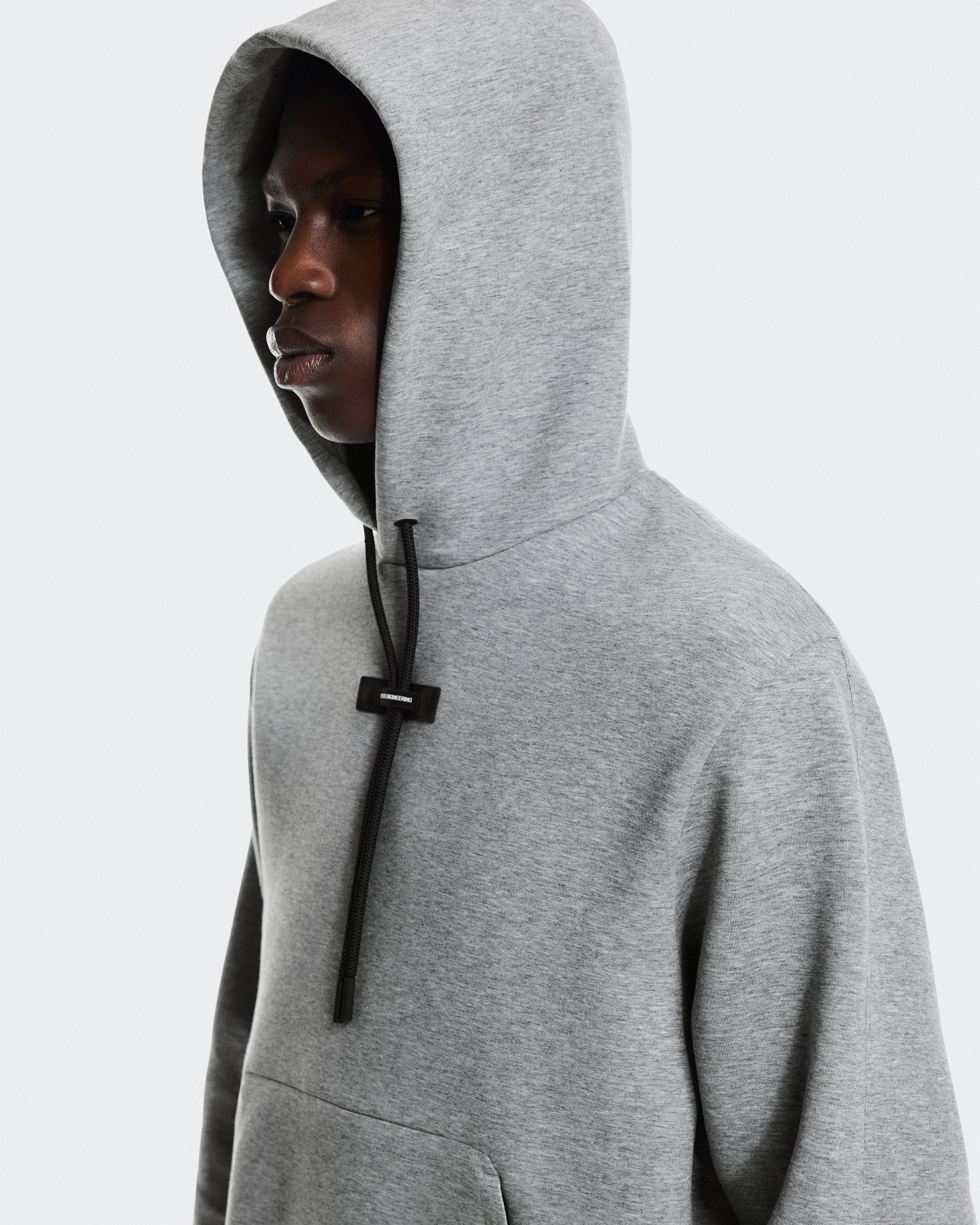 On Focus Tech Hoodie Basalt