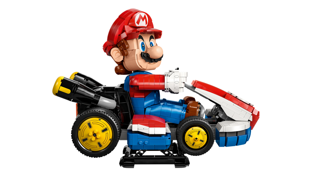 LEGO Mario Kart Mario and Standard Kart, back