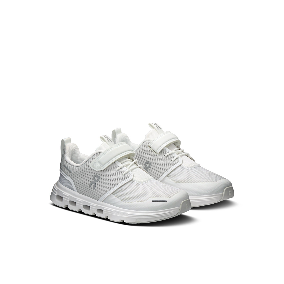 On Cloud Play 2 White White