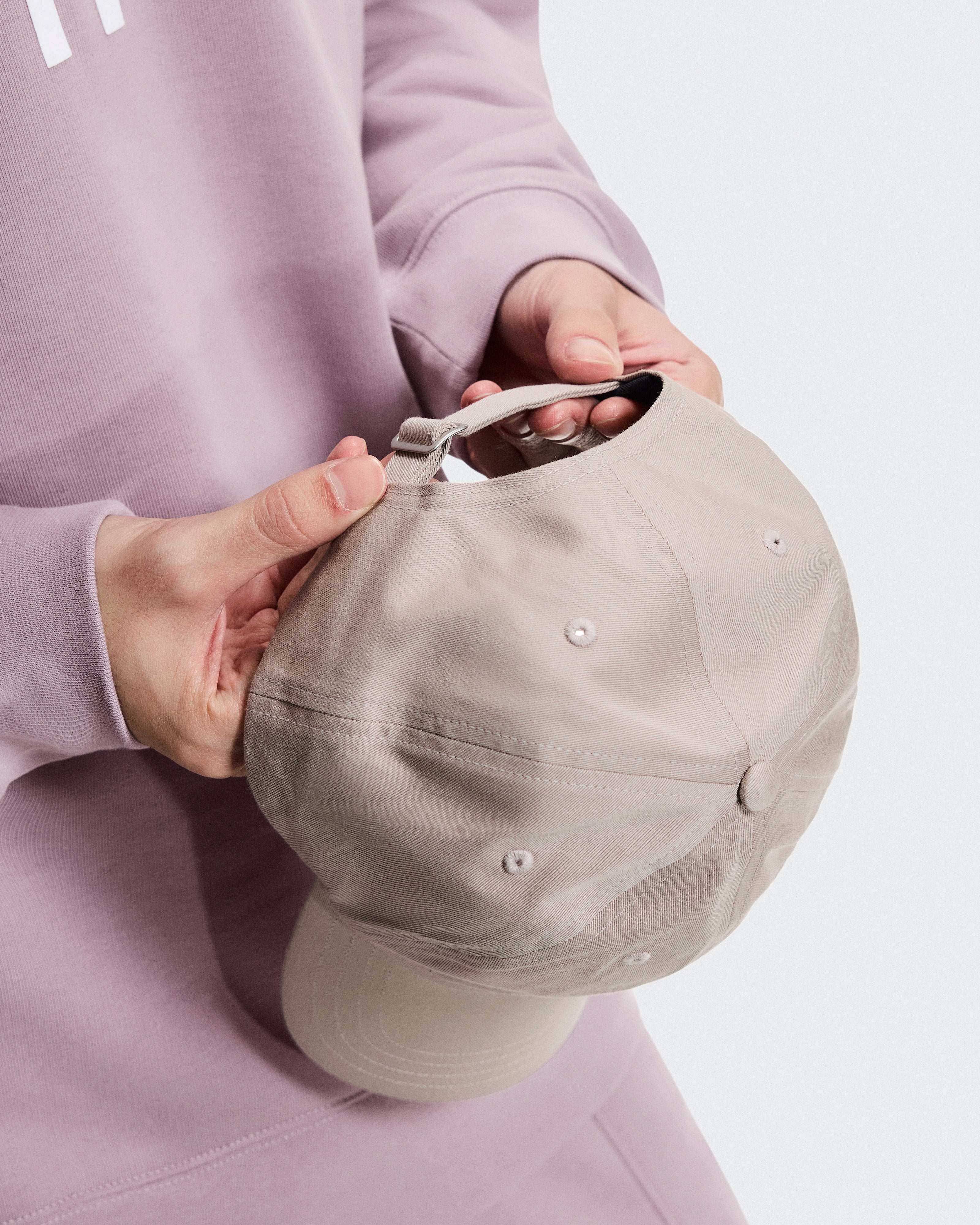 On All-Day Cap Fog