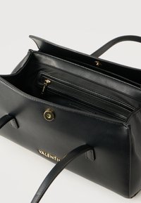 Valentino Special La Ligne Handbag Nero