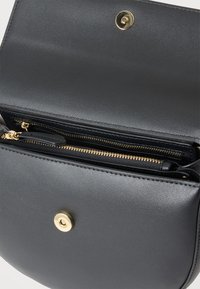 Valentino Bigs Cross Body Bag Nero