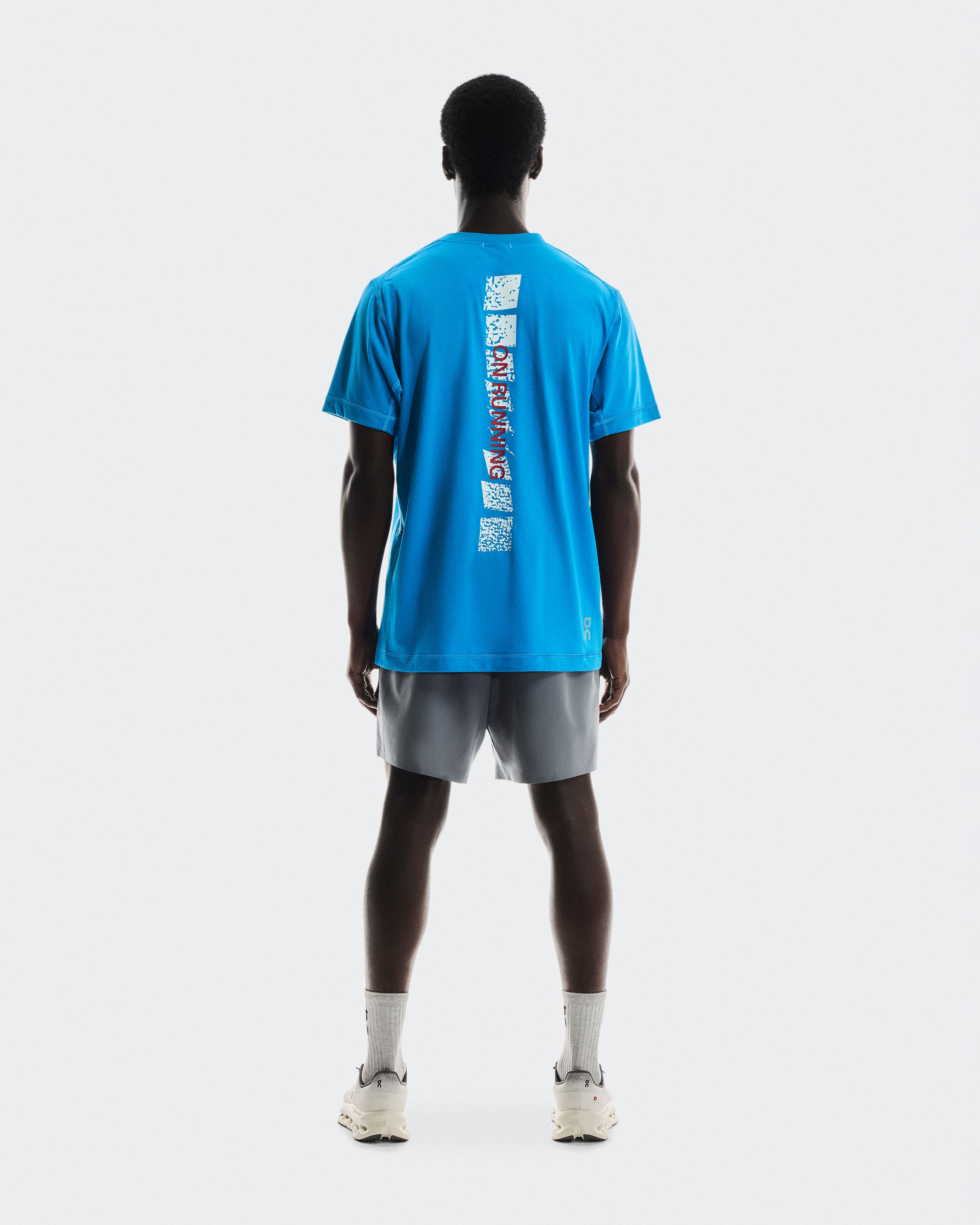 On Train-T Graphic Malibu