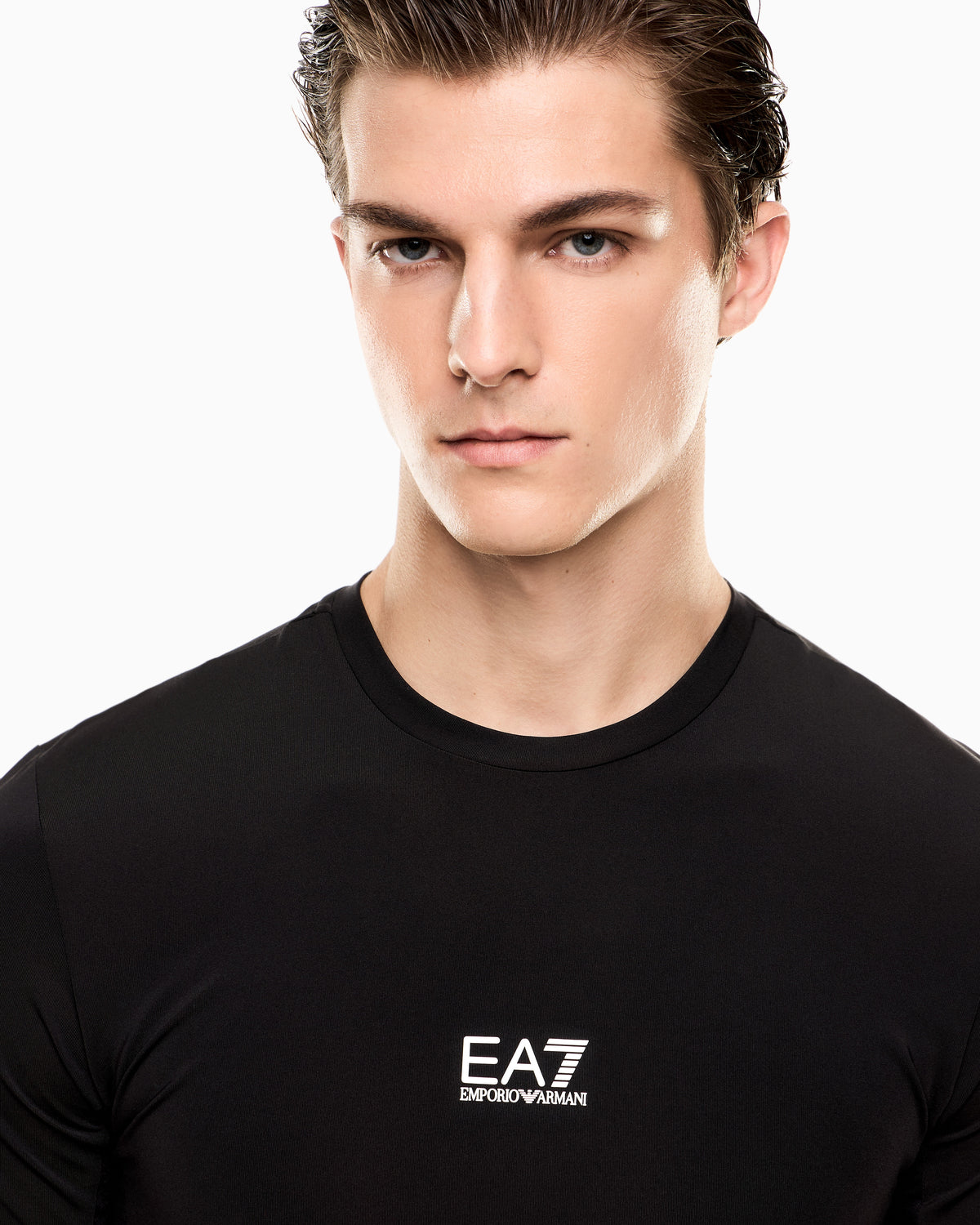 EA7 Dynamic Athlete T-shirt in VIGOR7 technical fabric