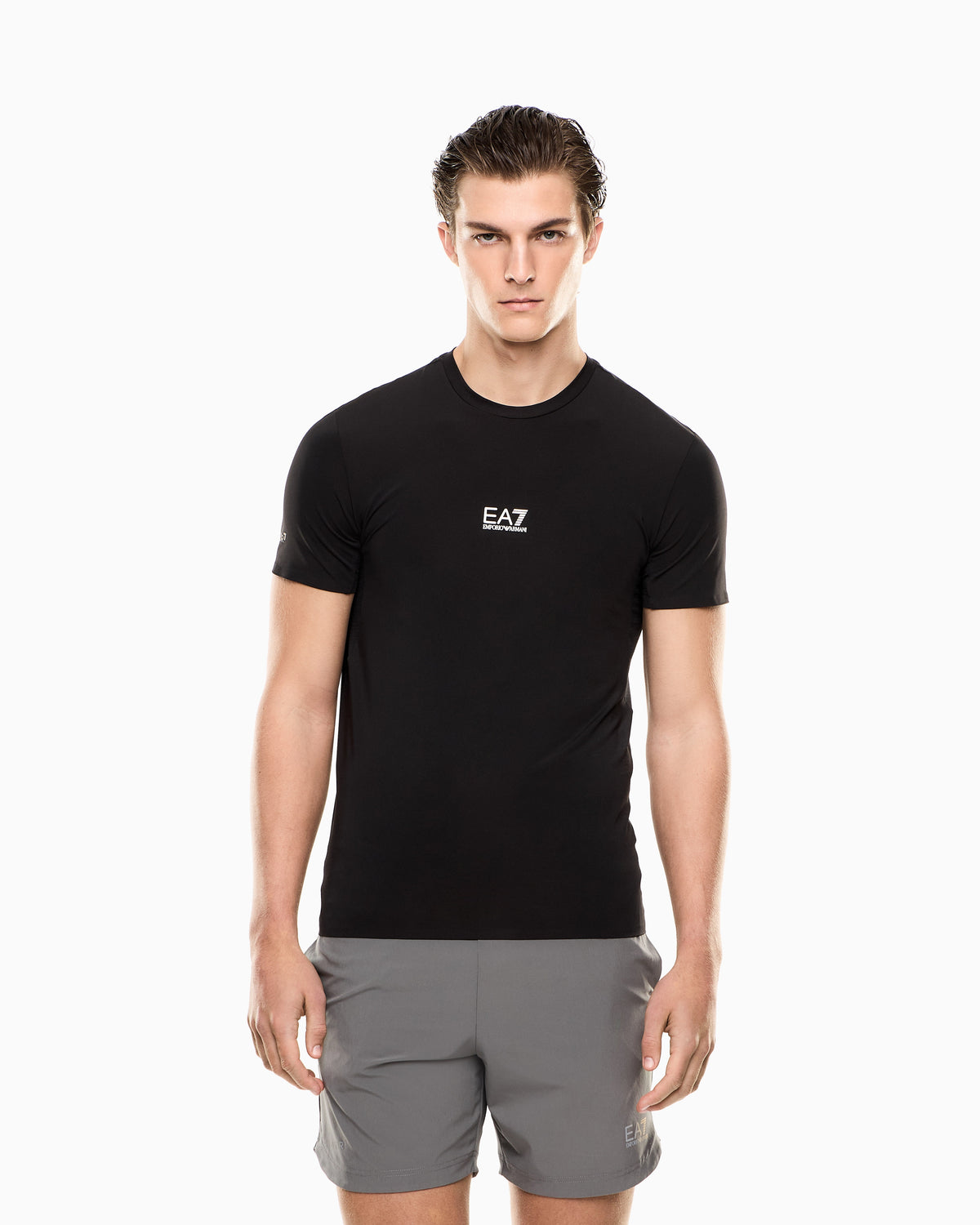 EA7 Dynamic Athlete T-shirt in VIGOR7 technical fabric