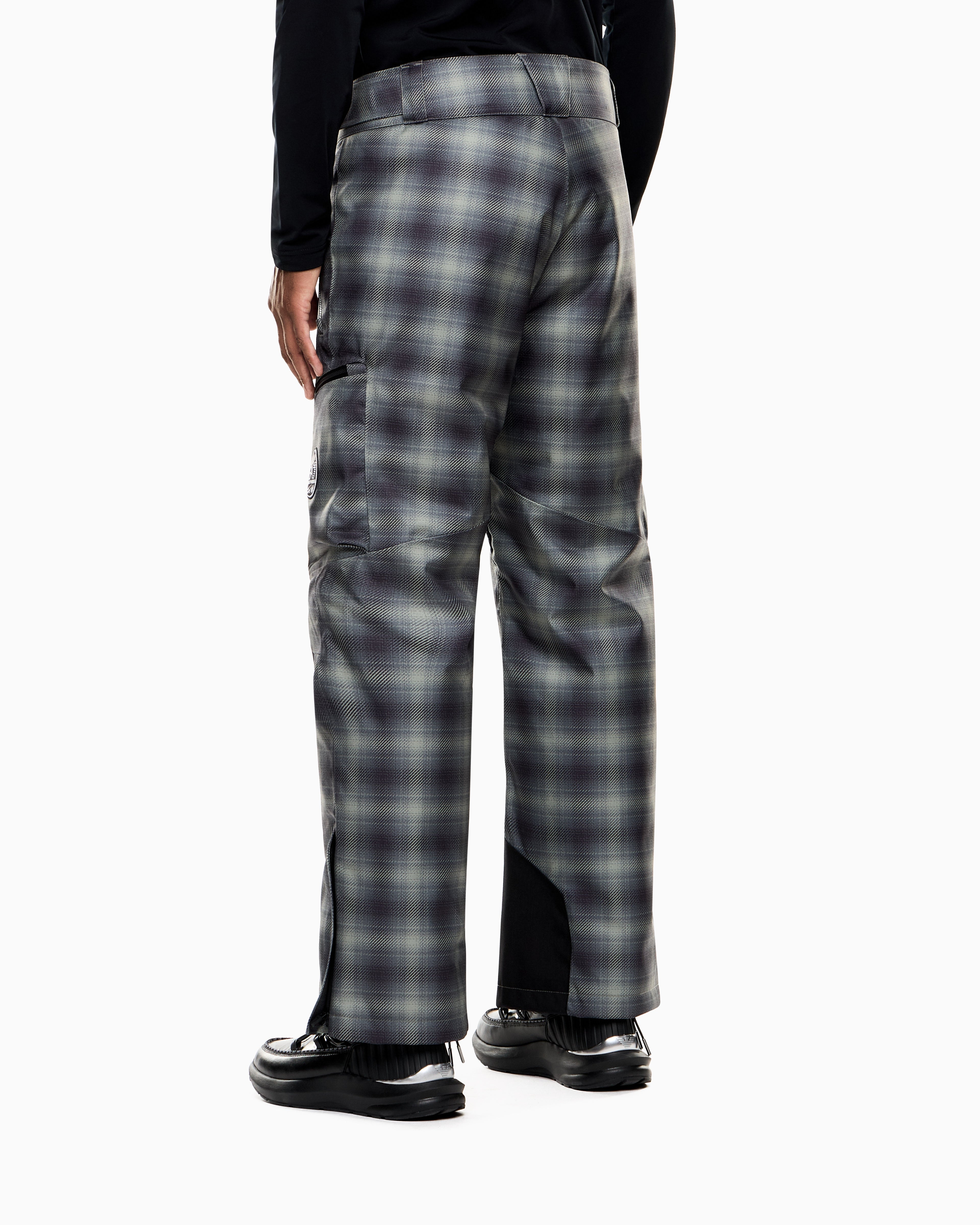 EA7 Technical ski cargo trousers in a check motif with STRATUM7 padding