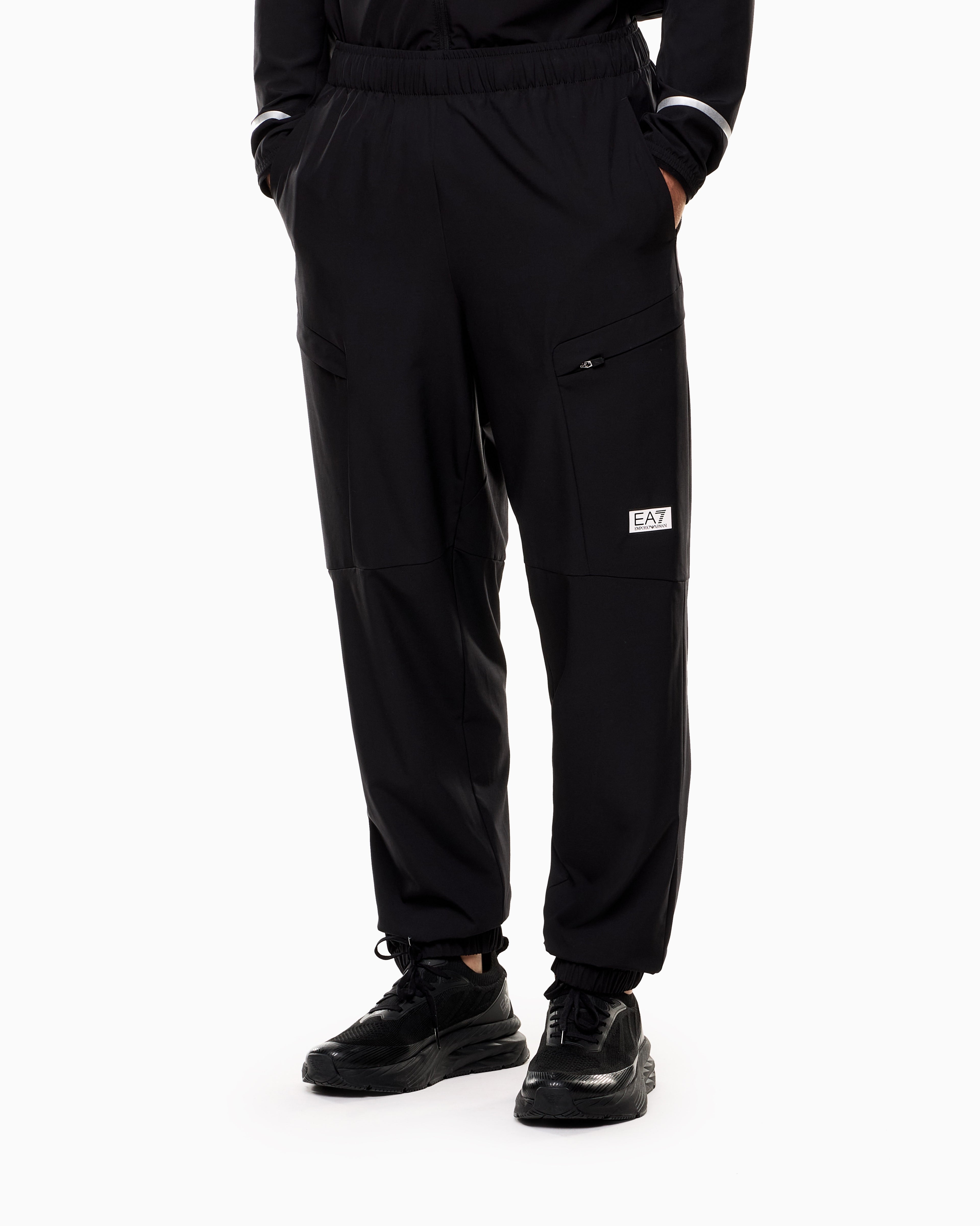 EA7 Dynamic Athlete trousers in VENTUS7 technical fabric
