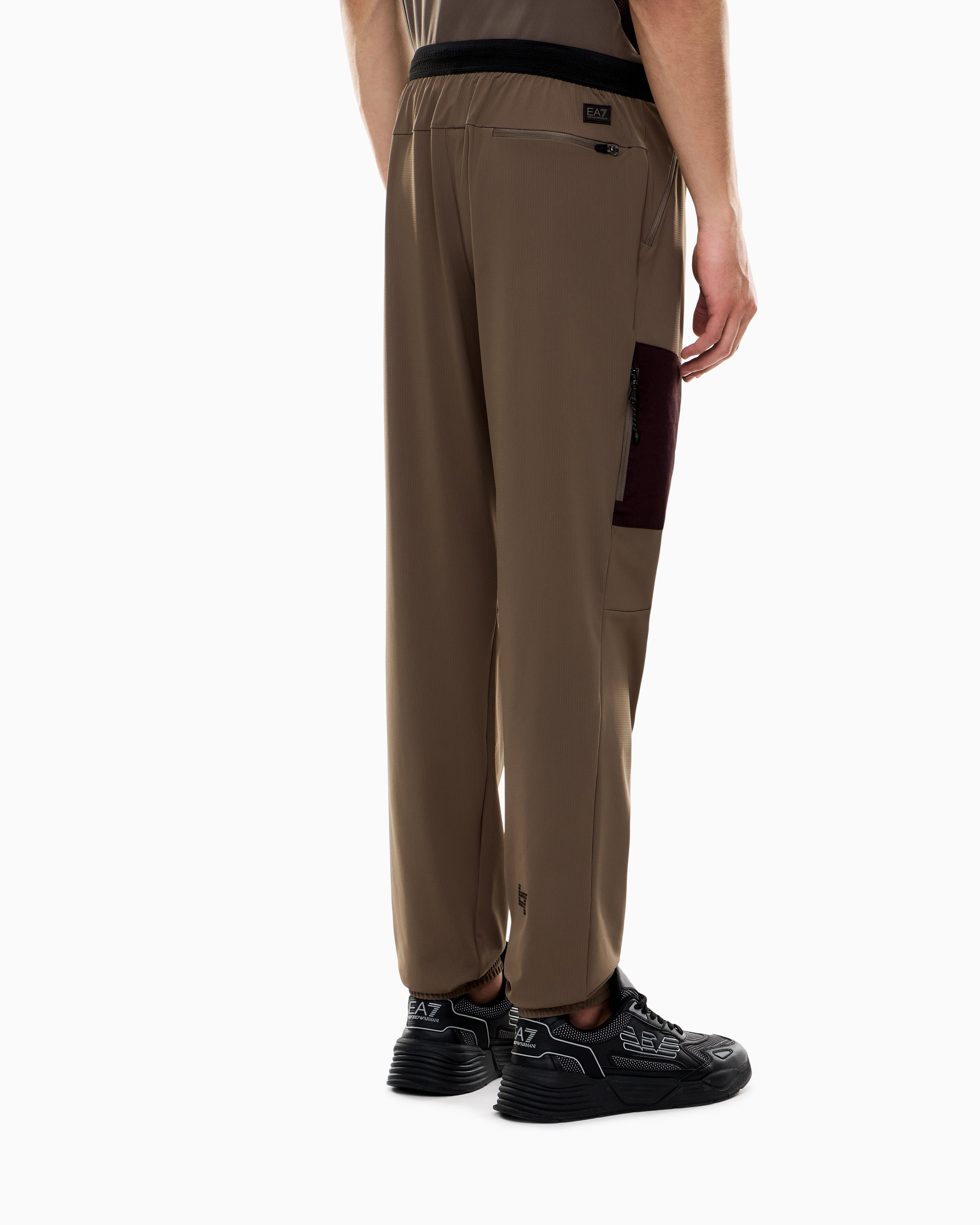 #color_brown
