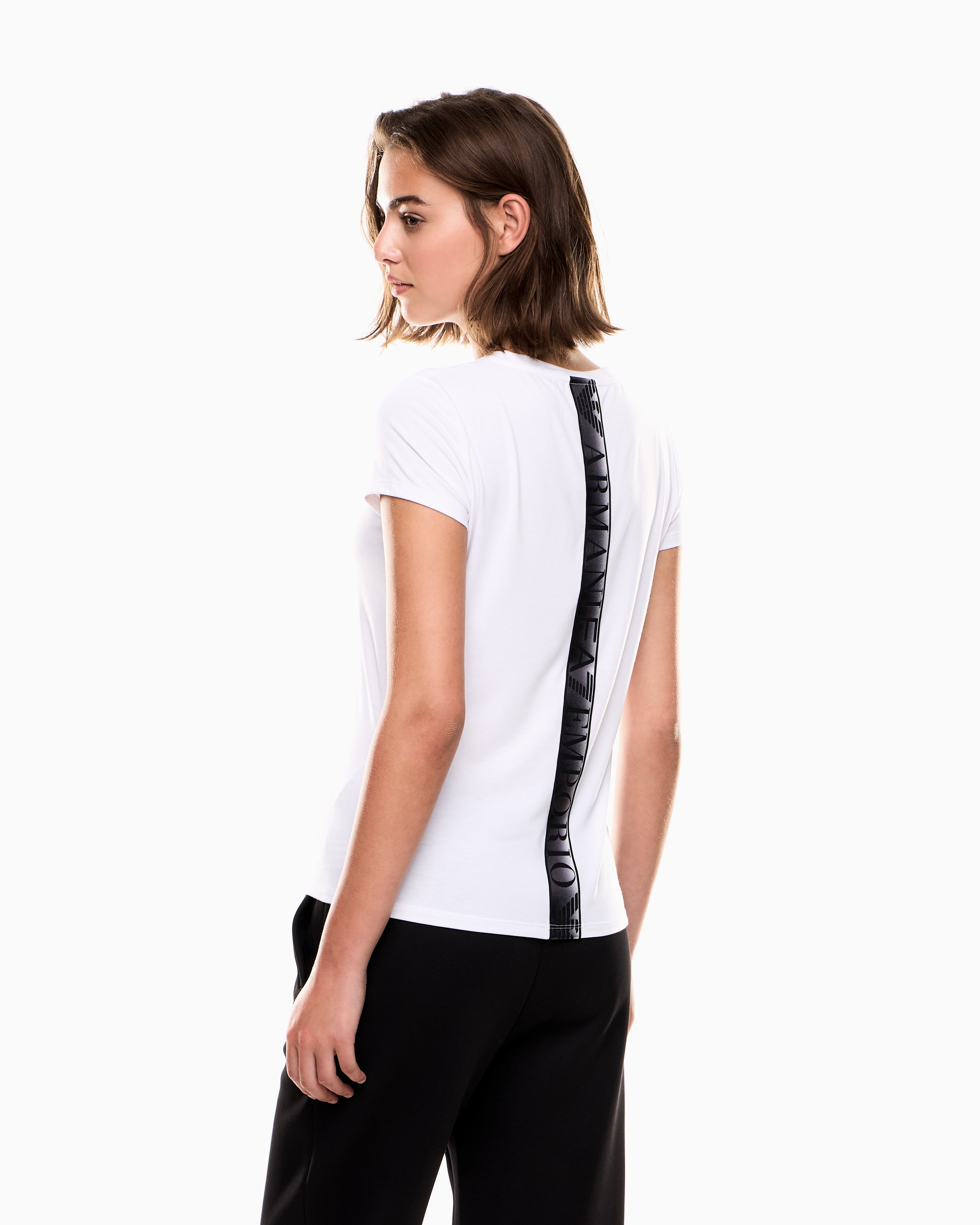 EA7 Dynamic Athlete crew-neck T-shirt in Natural VENTUS7 technical fabric