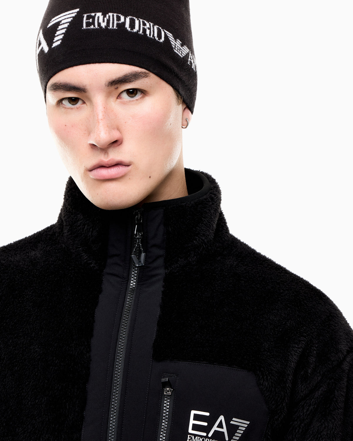 EA7 Knitted beanie hat with logo
