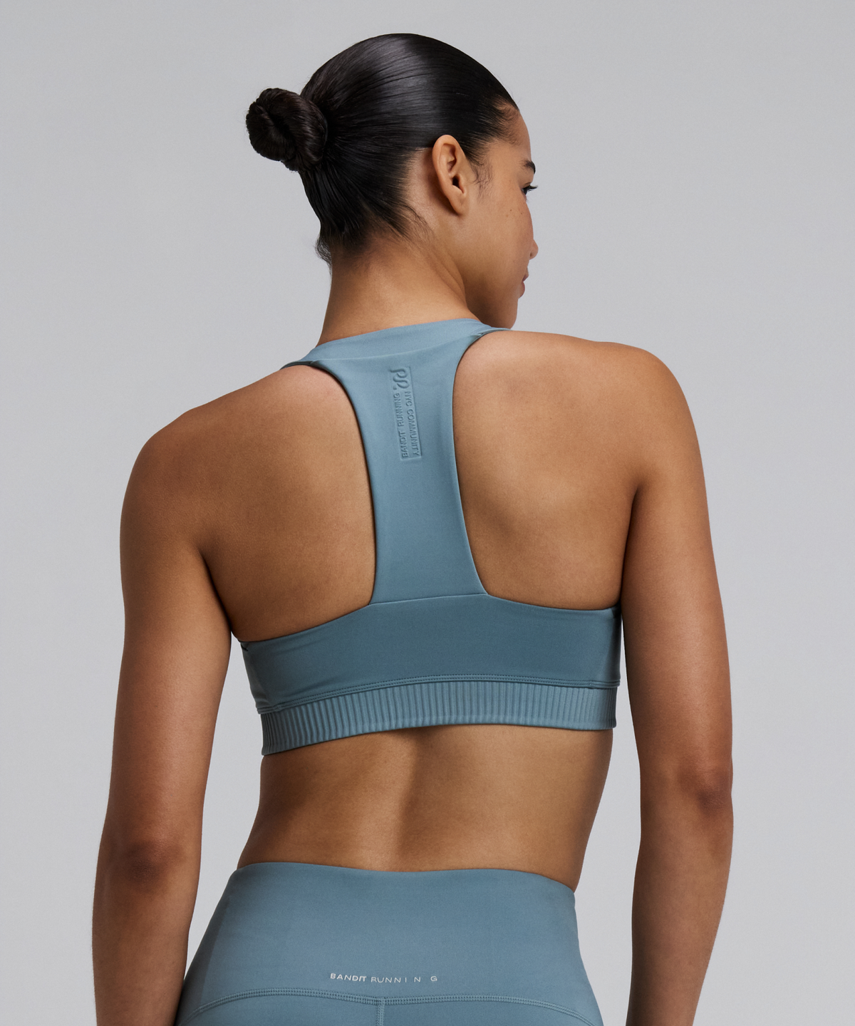 Bandit Womens Stamina V Square Neck Run Bra Tranquil Blue