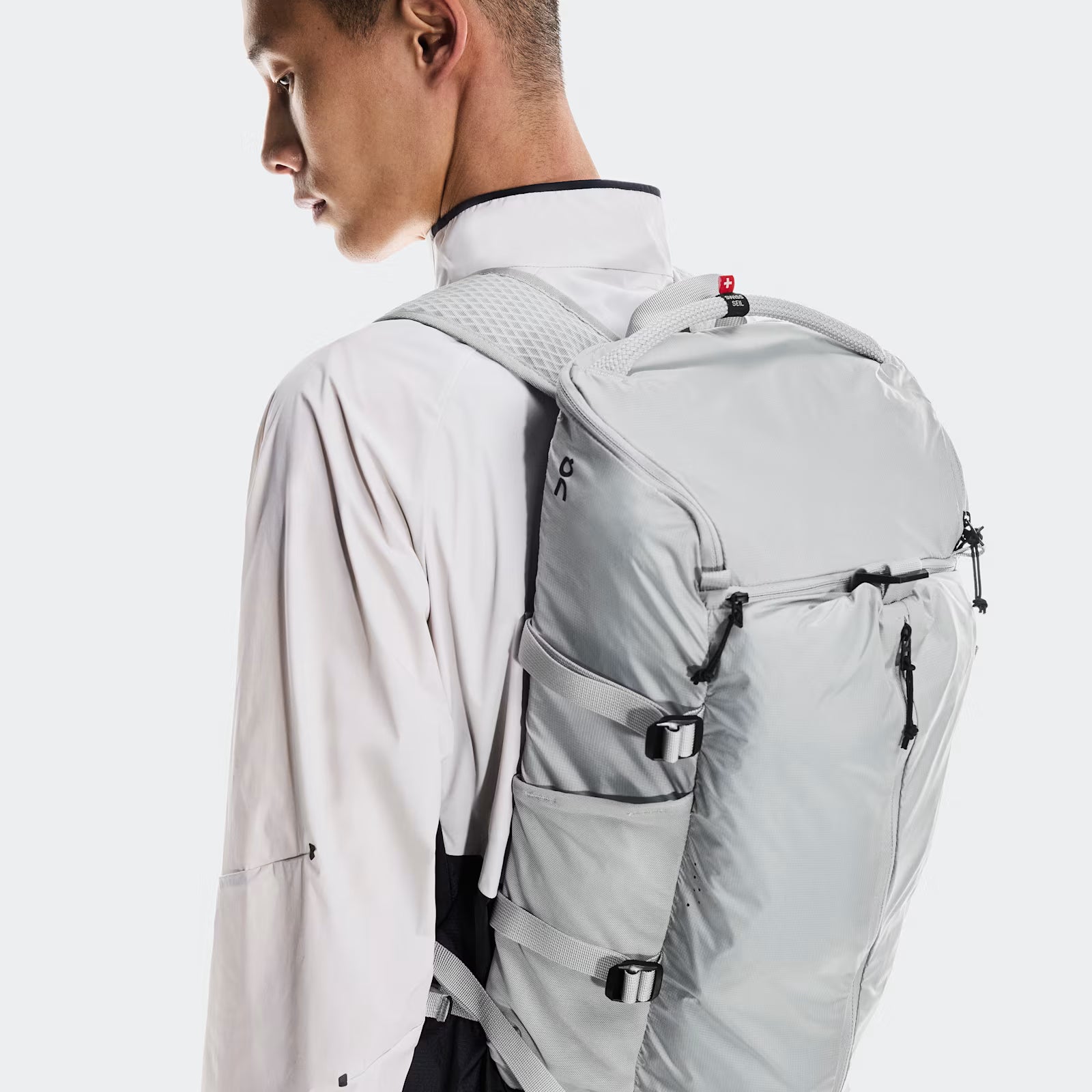On Speed Pack 18L Lite Glacier