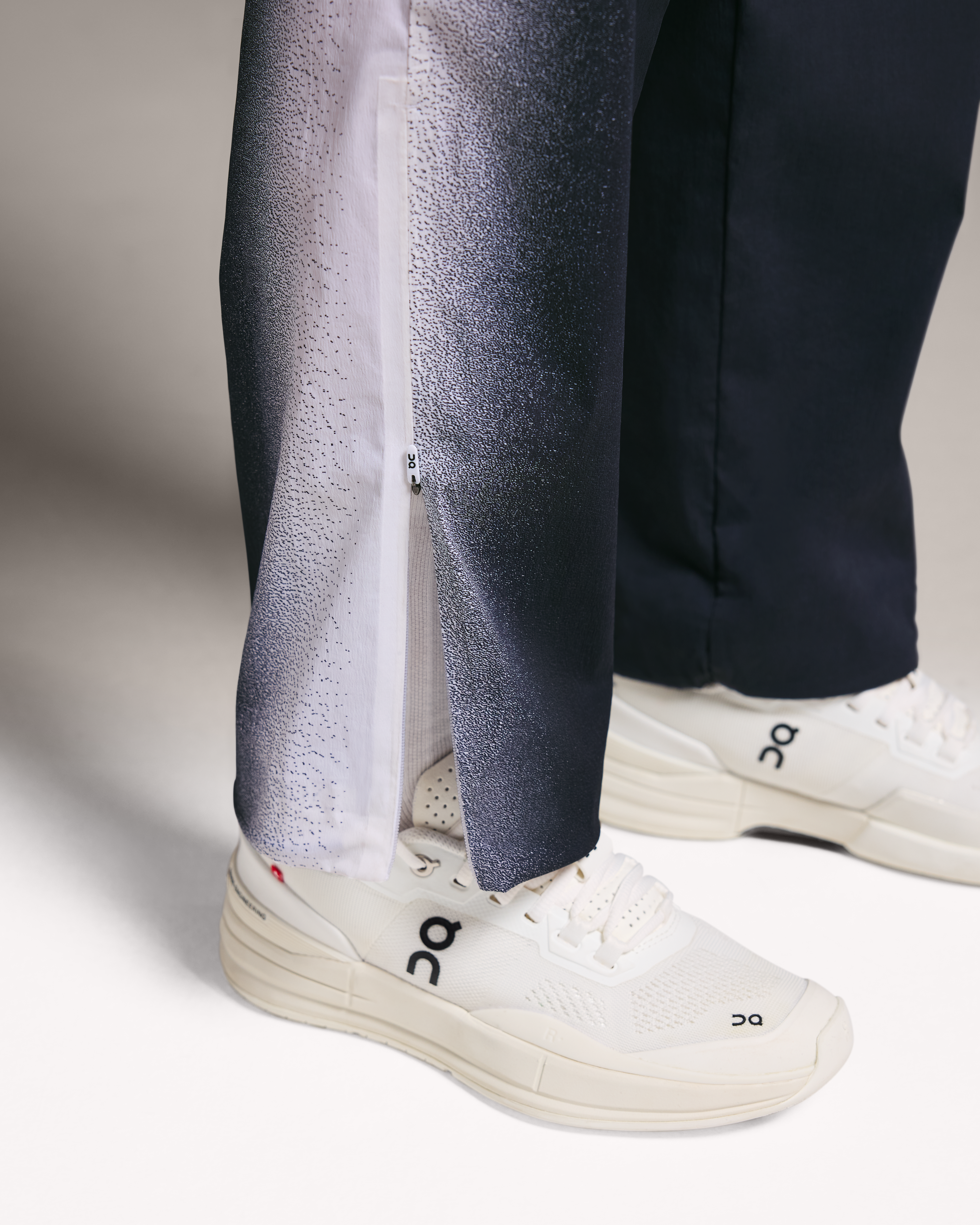 On Court Track Pants Black | White (Women's)