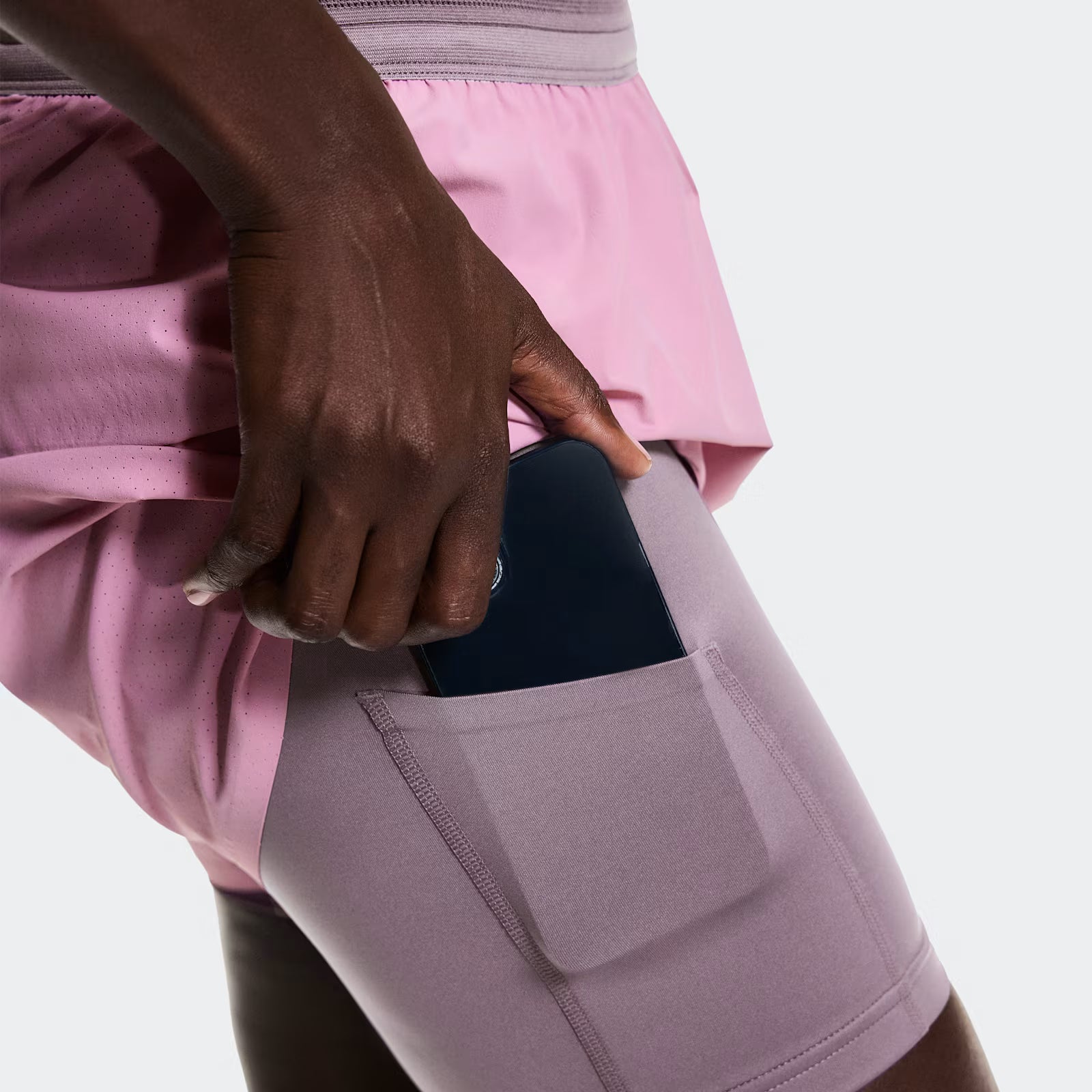 On 3" Performance 2/1 Shorts Sakura | Dewberry (Women'S)