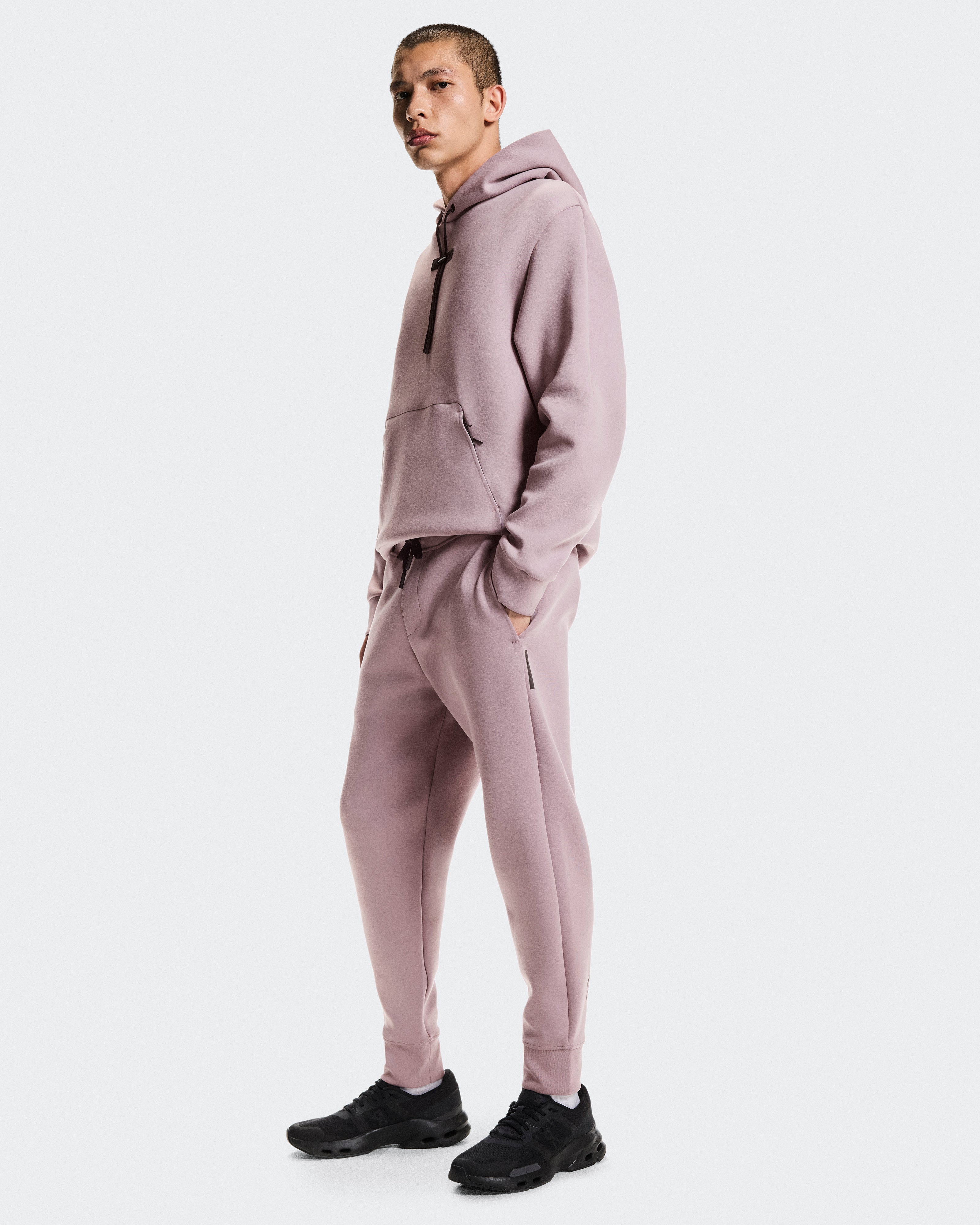 On Focus Tech Sweatpants Heron
