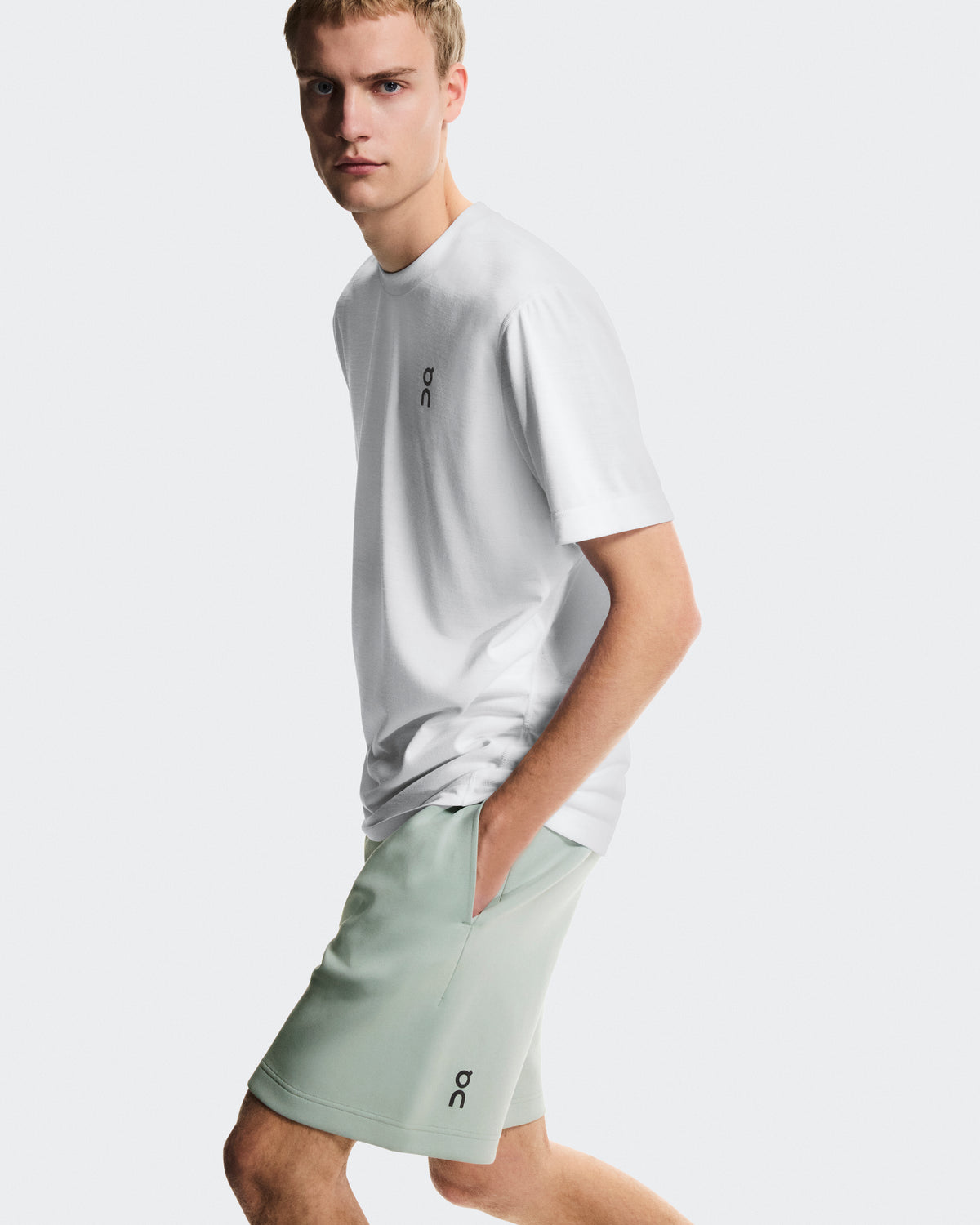 On Focus Tech Shorts Mineral