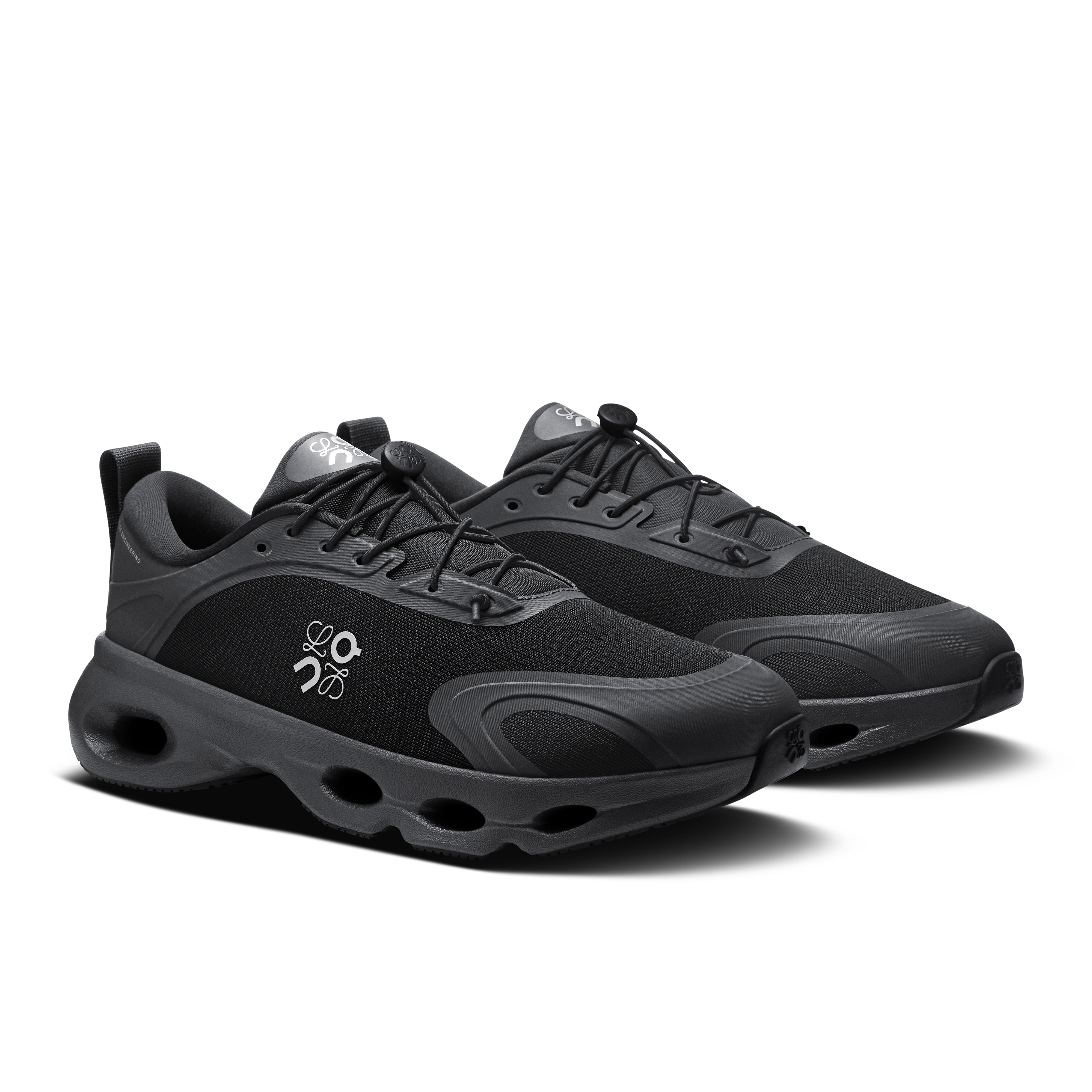 On Cloudsolo Loewe Black