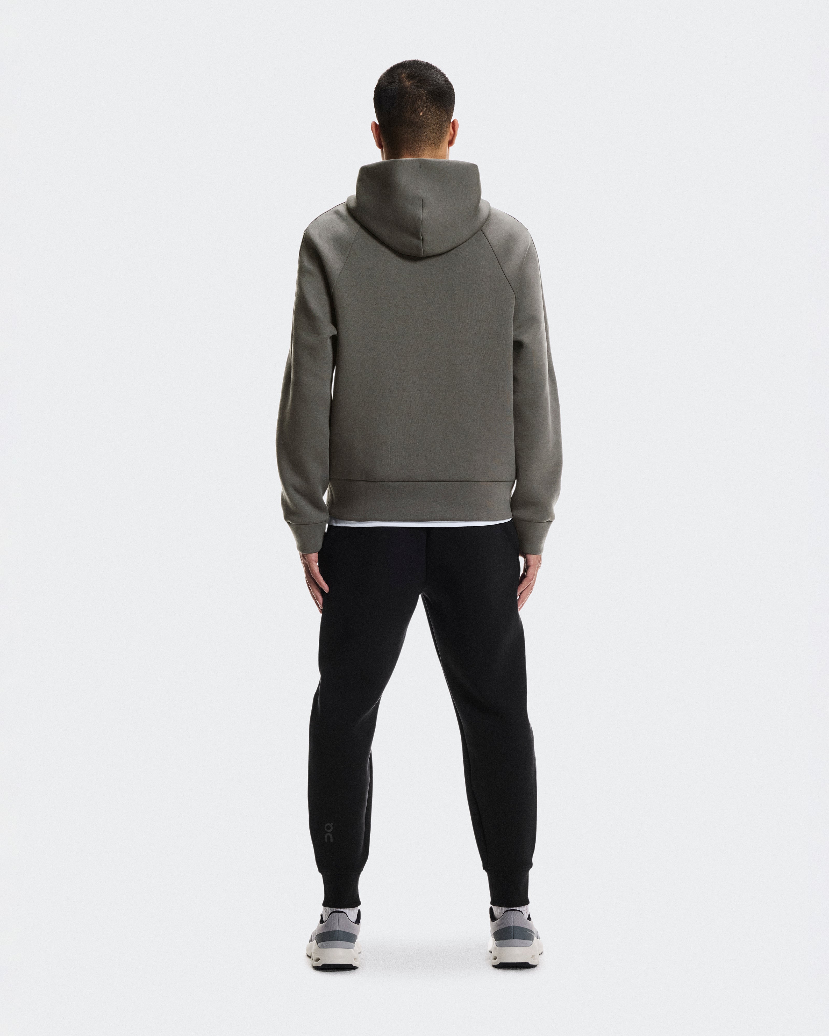 On Focus Tech Hoodie Shadow