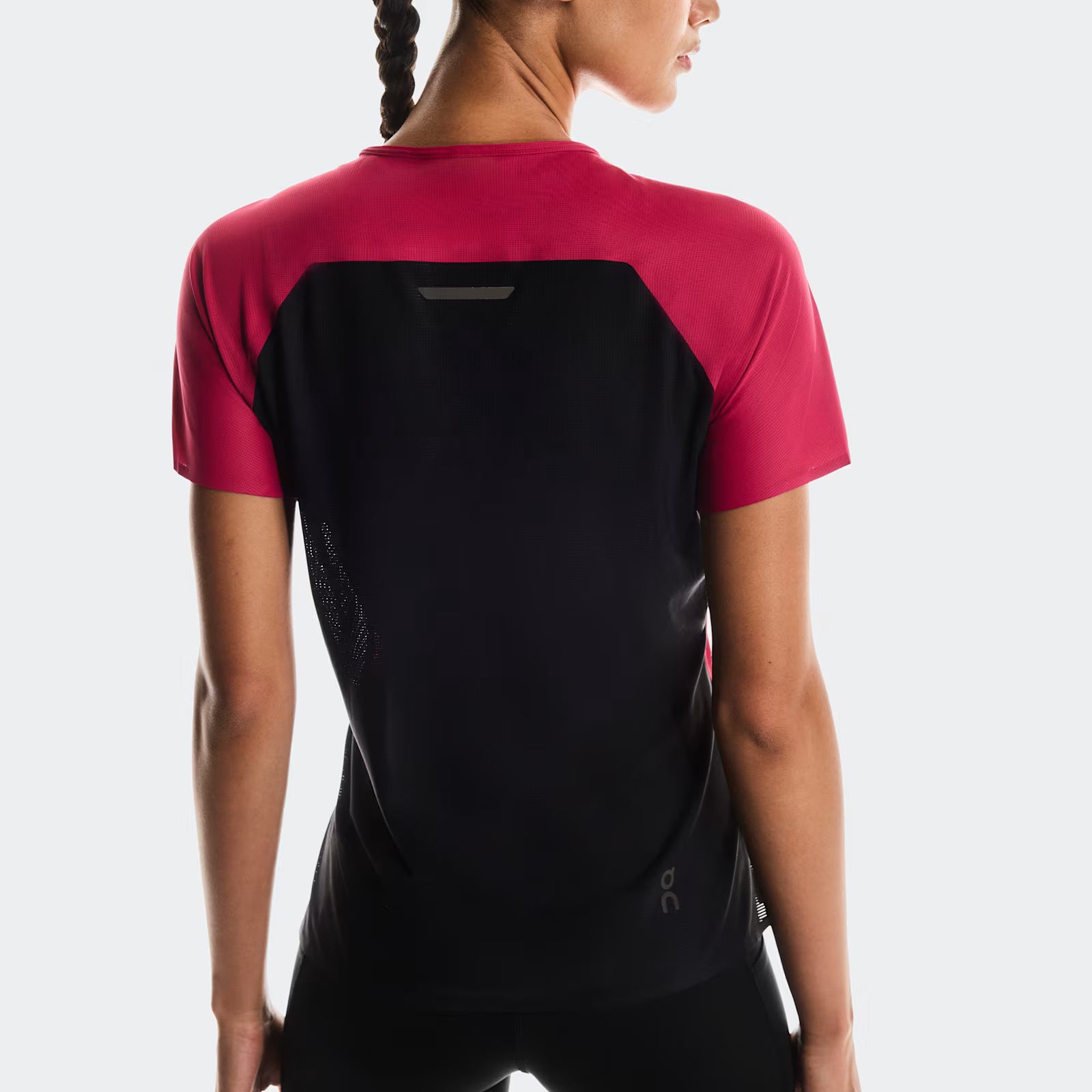 On Performance-T Grenadine | Black (Women'S)