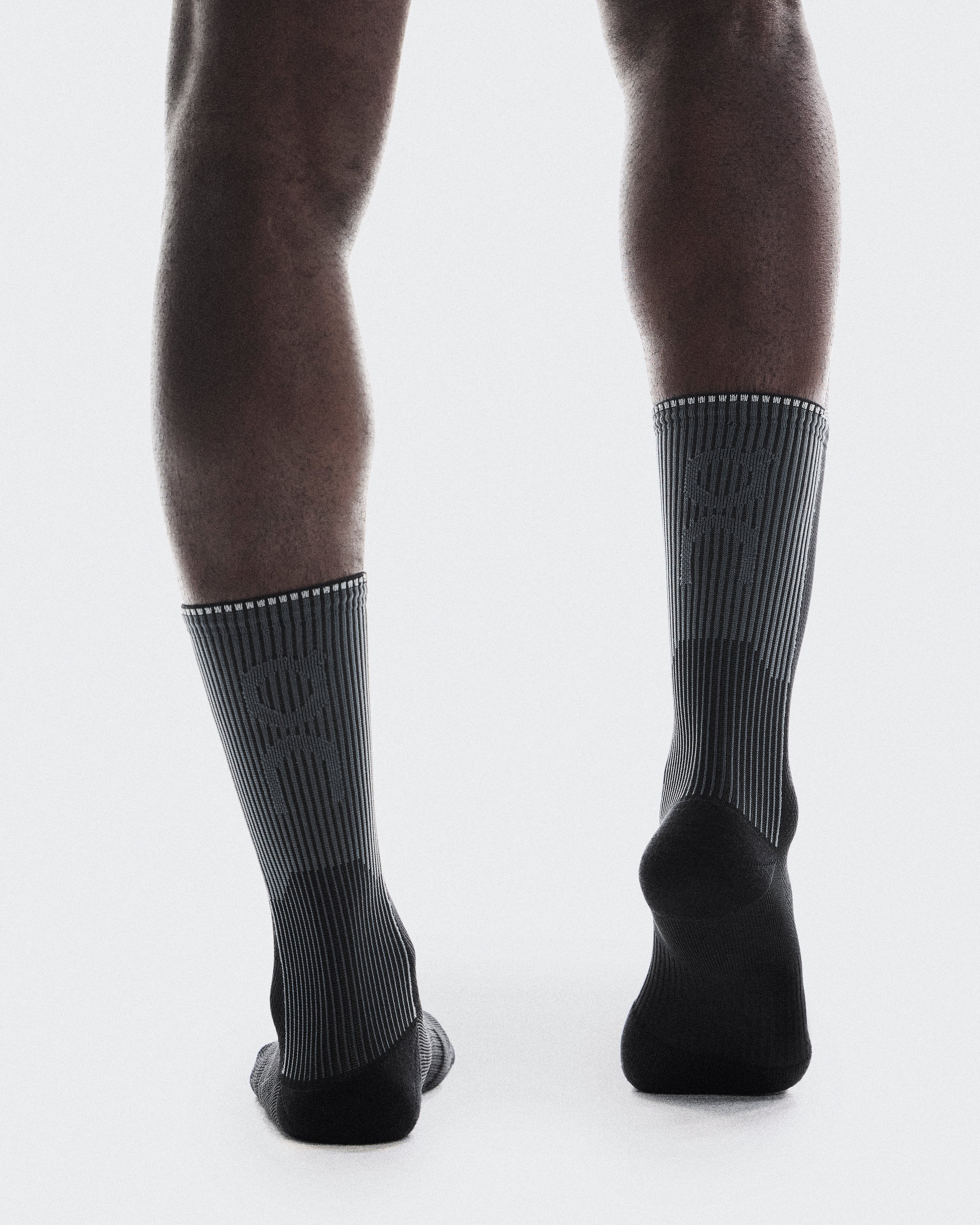 On Performance Run Sock High Black | Eclipse