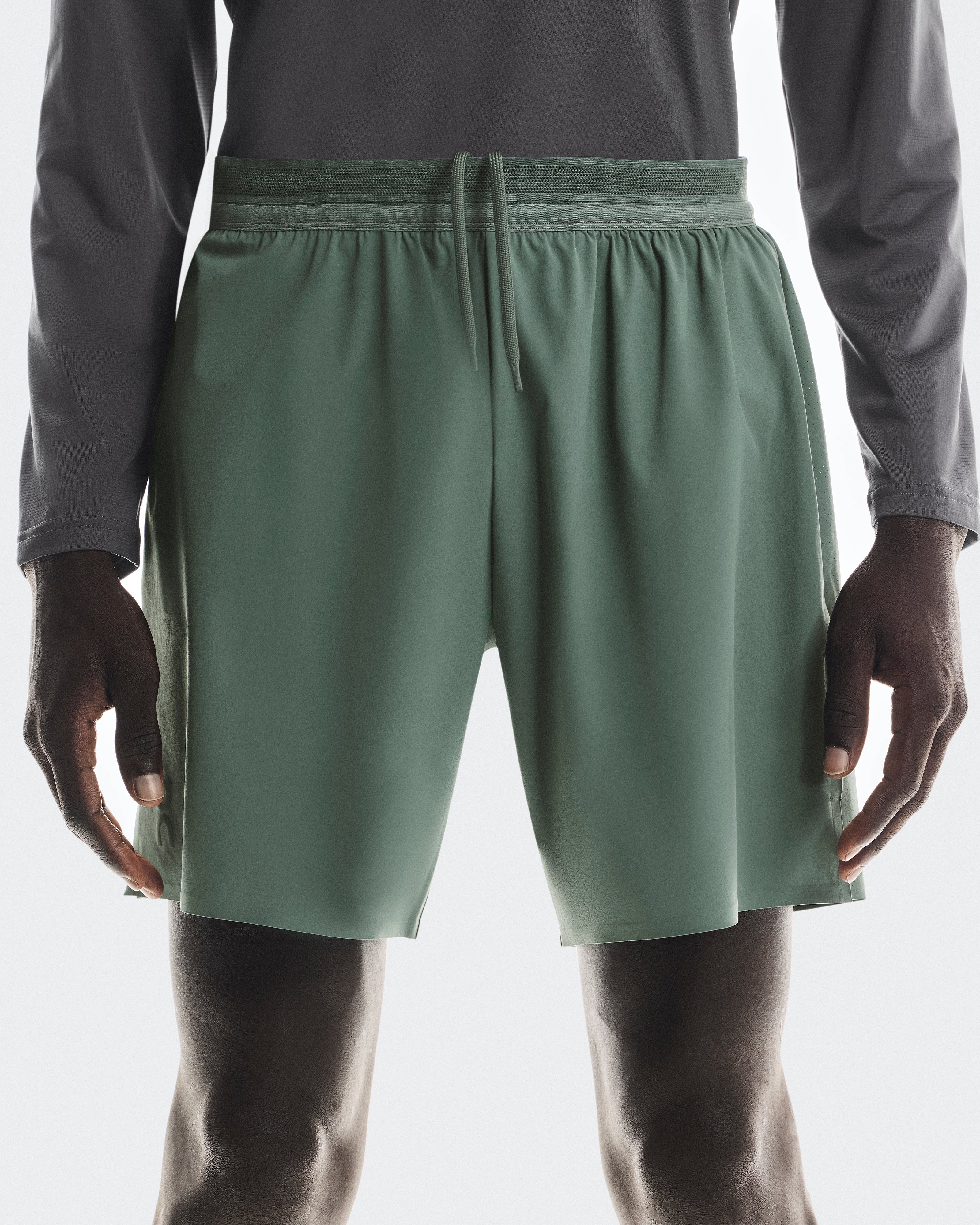 On 7" Performance Shorts Olive