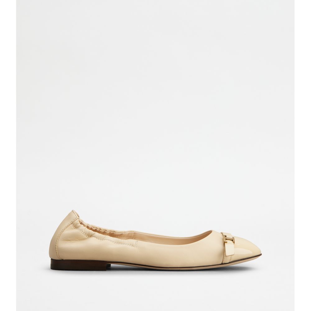 Tods Ballerinas In Leather Beige Womens