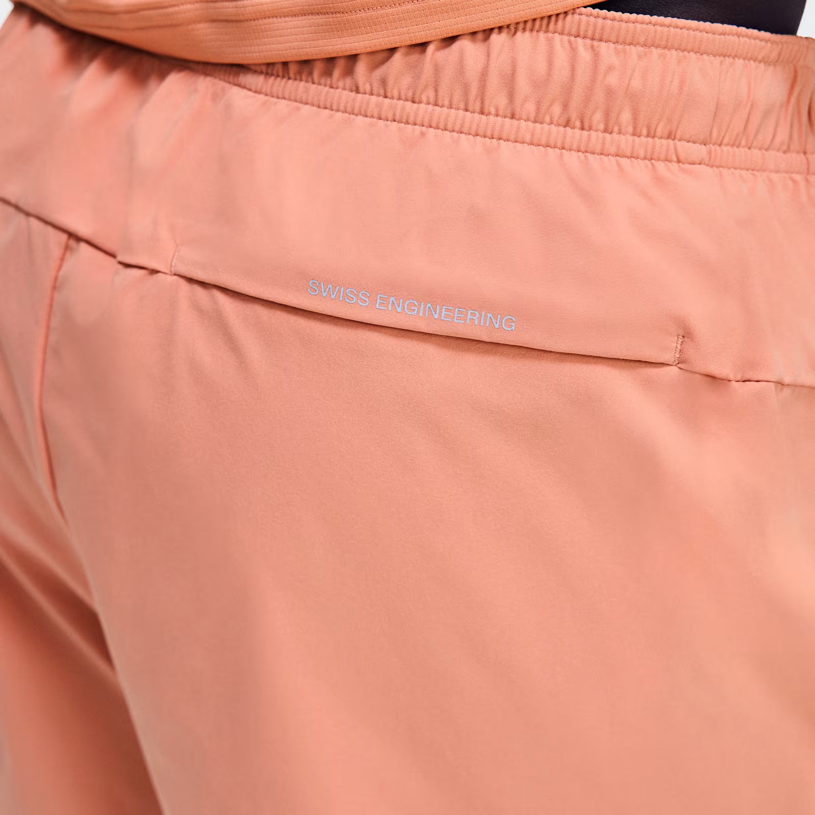 On 5" Core Shorts Sandstone