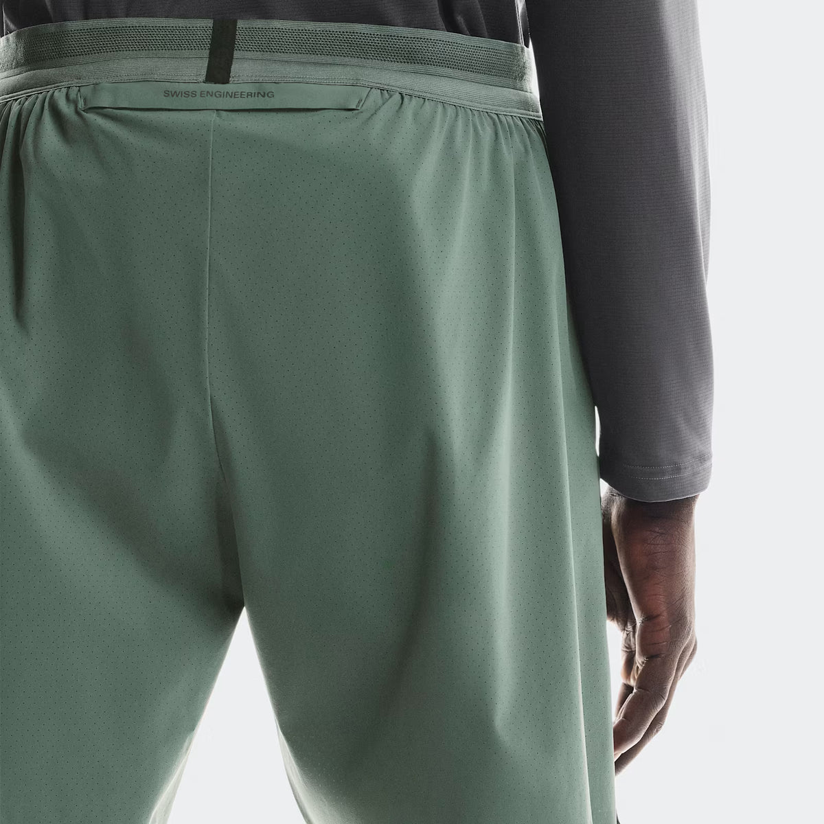 On 7" Performance Shorts Olive