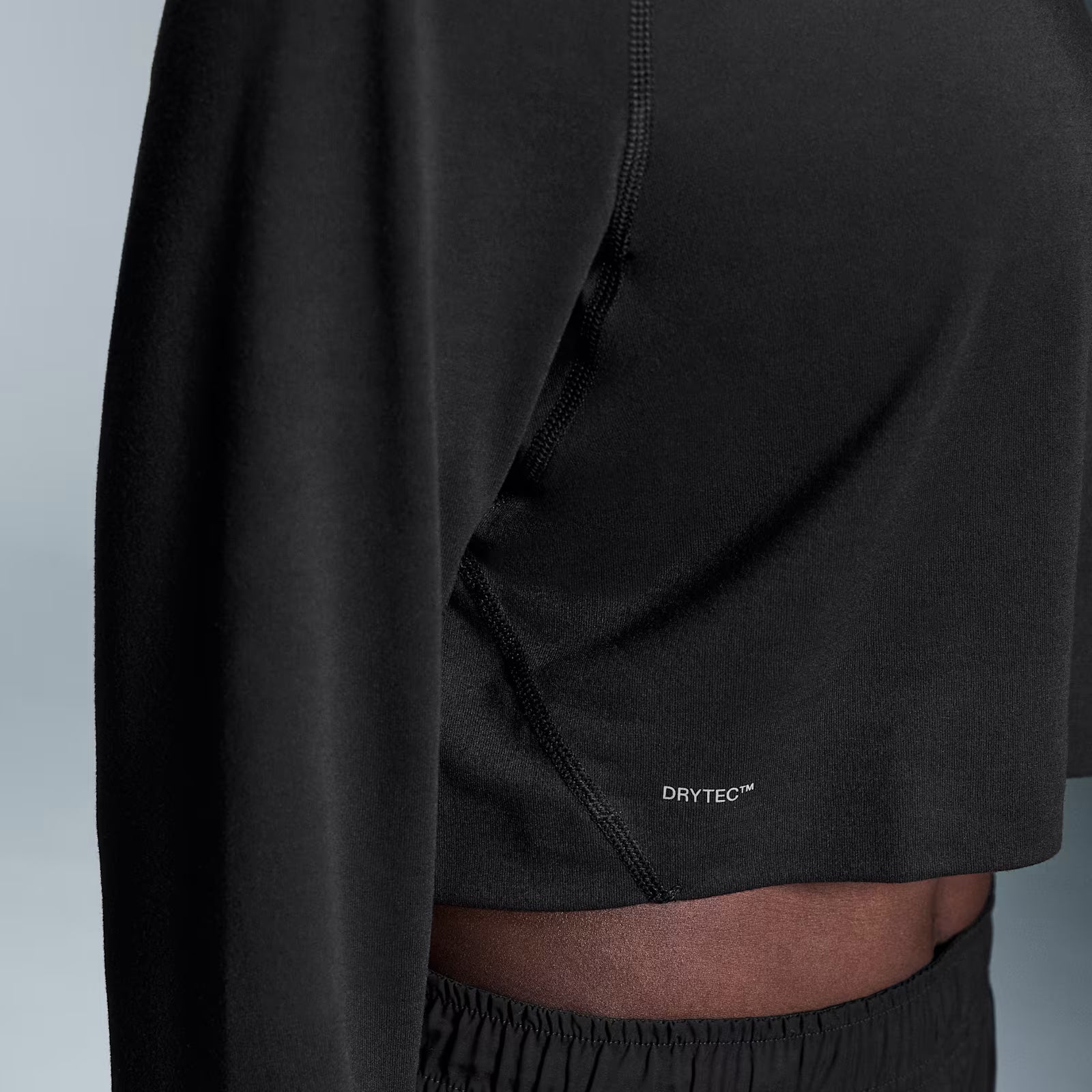 On Train Long-T Crop Black (Women'S)