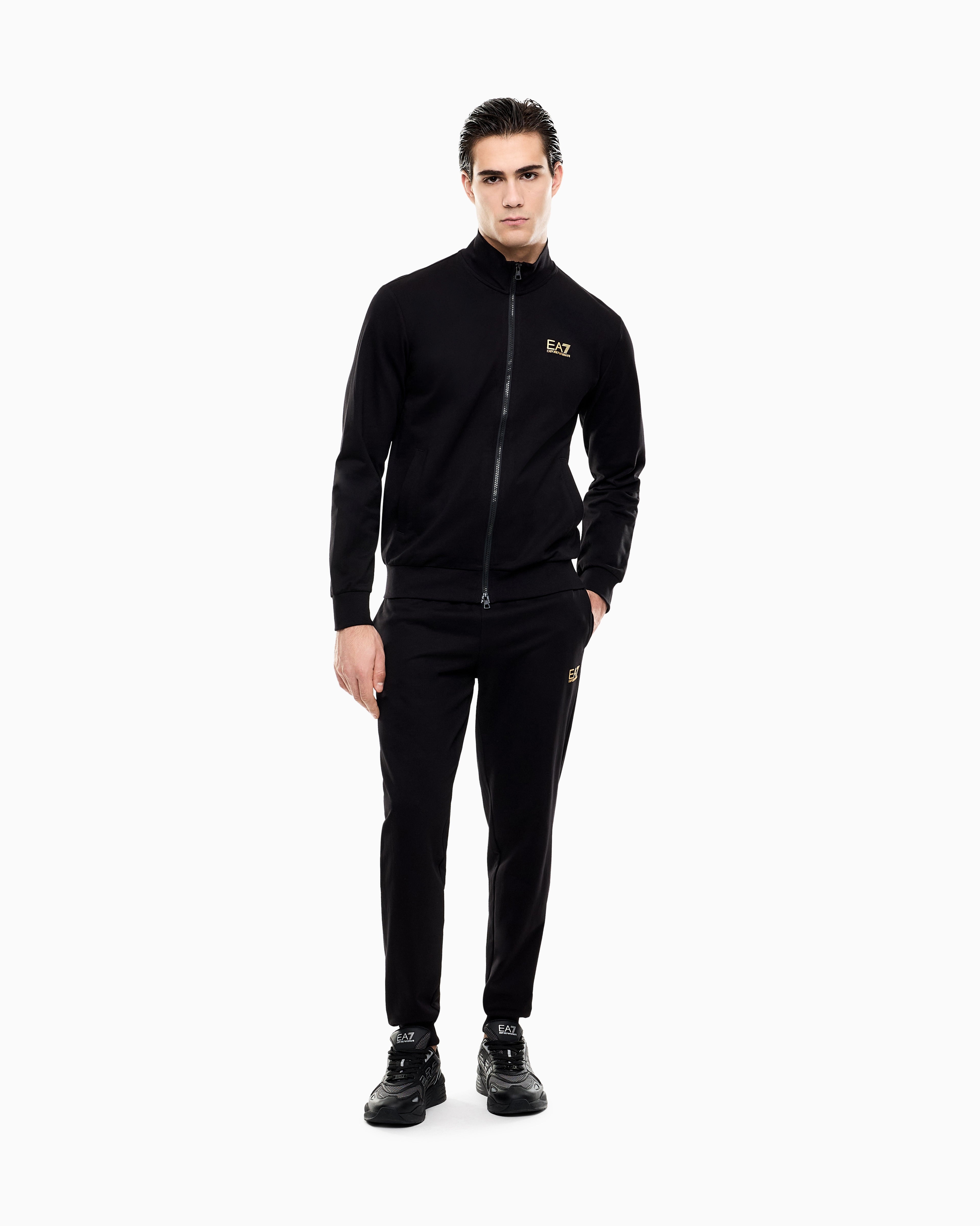 #color_black