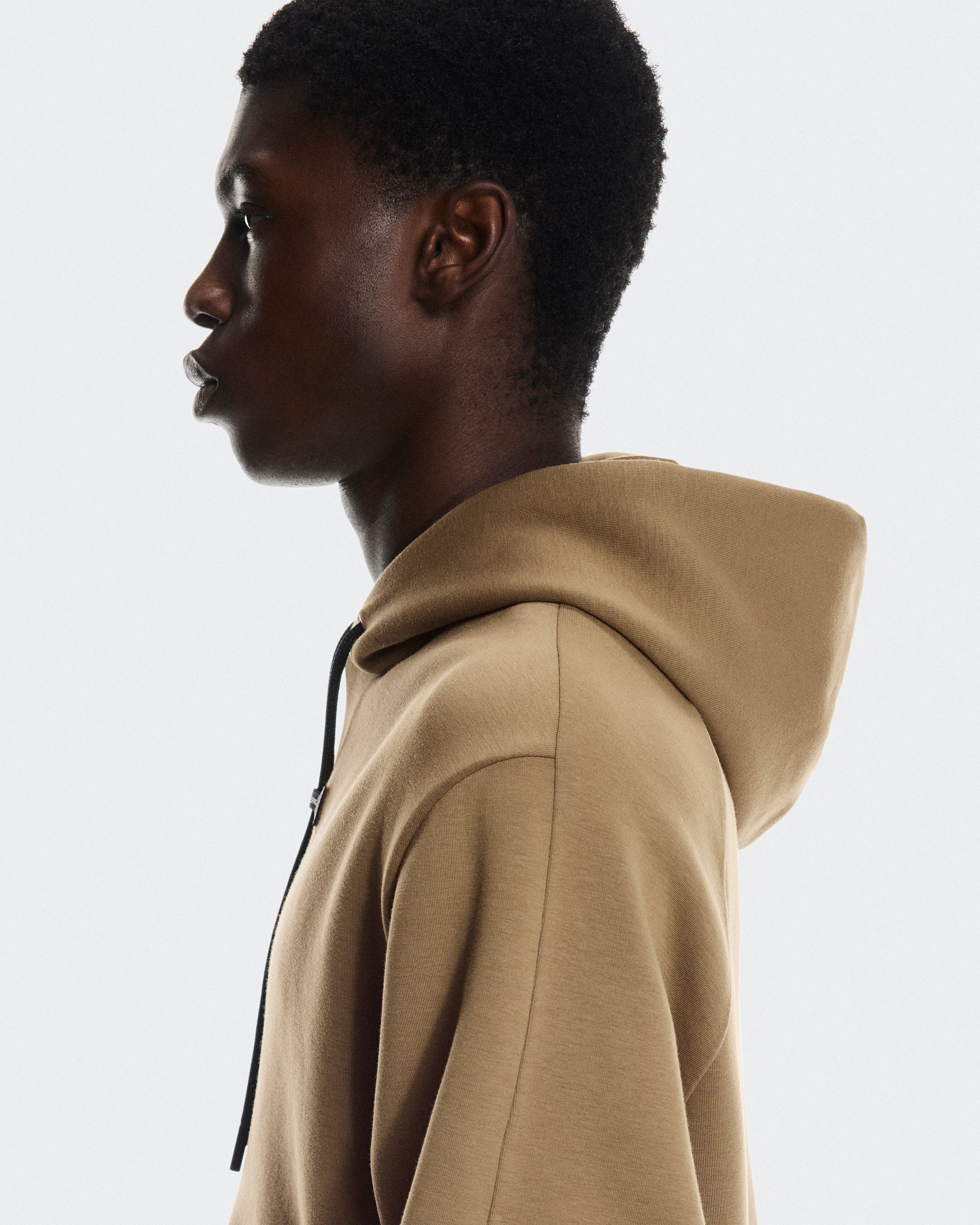On Focus Tech Hoodie Nutmeg