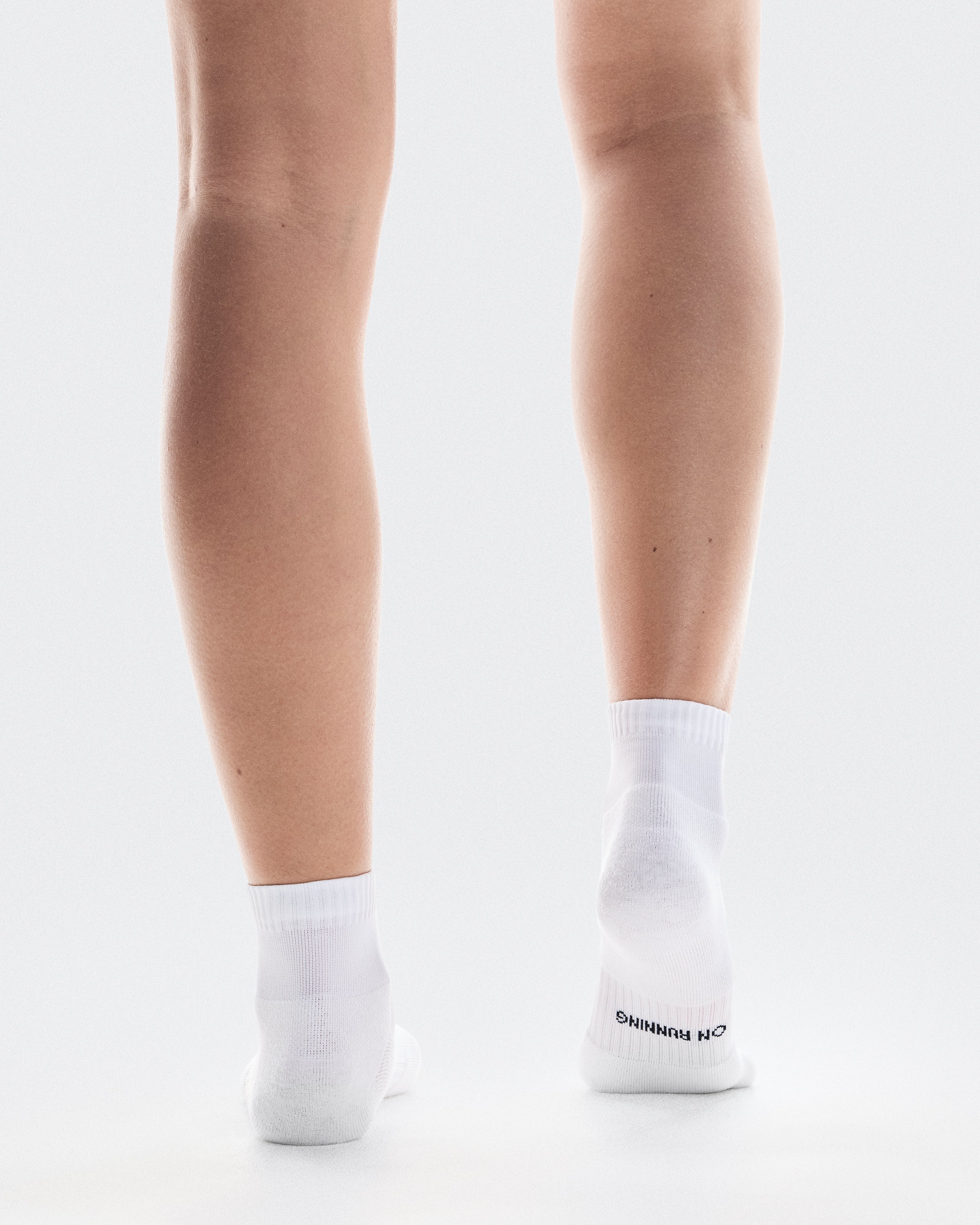 On Core Run Sock Mid 2P White